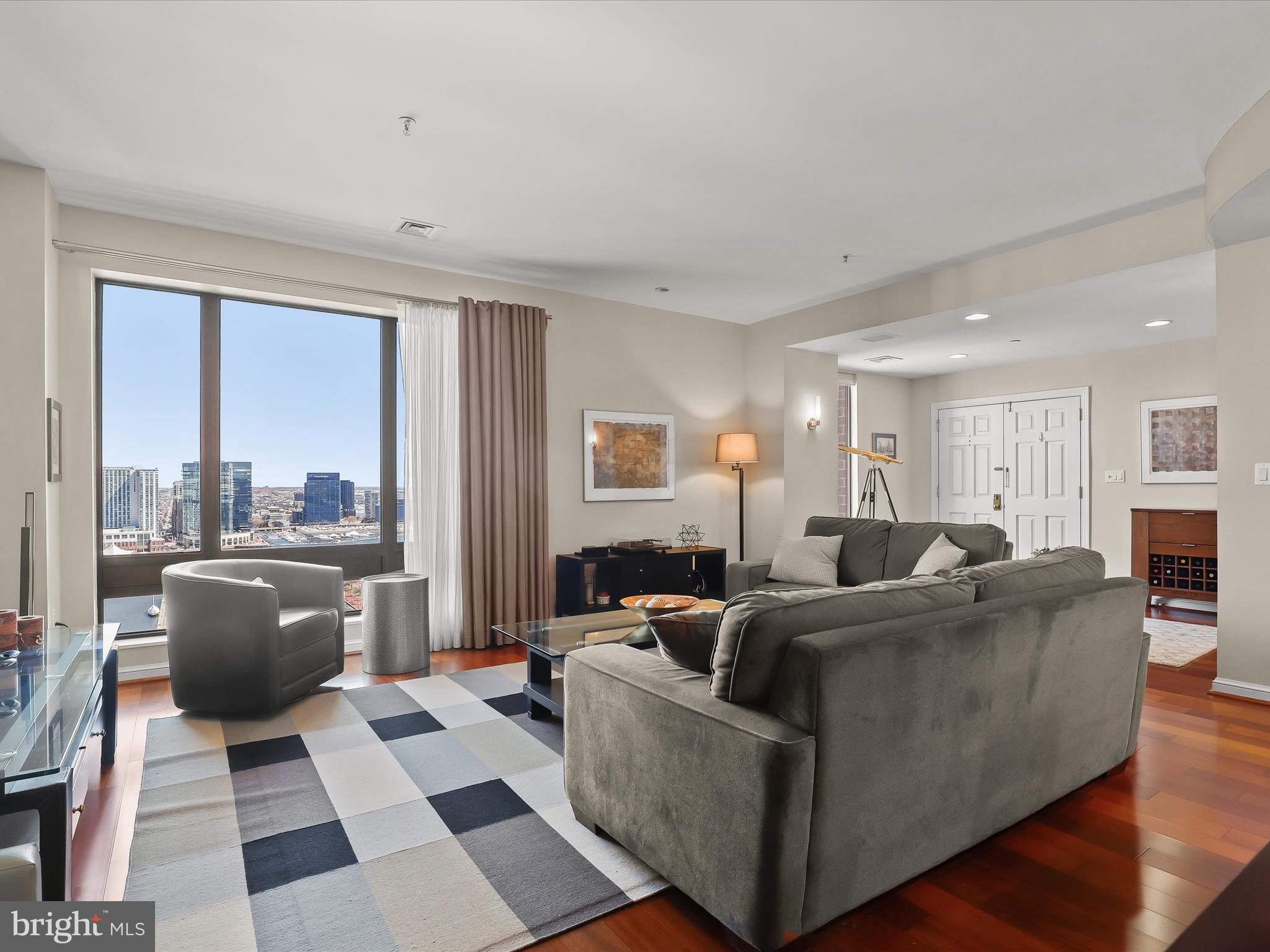 INNER HARBOR - Residential