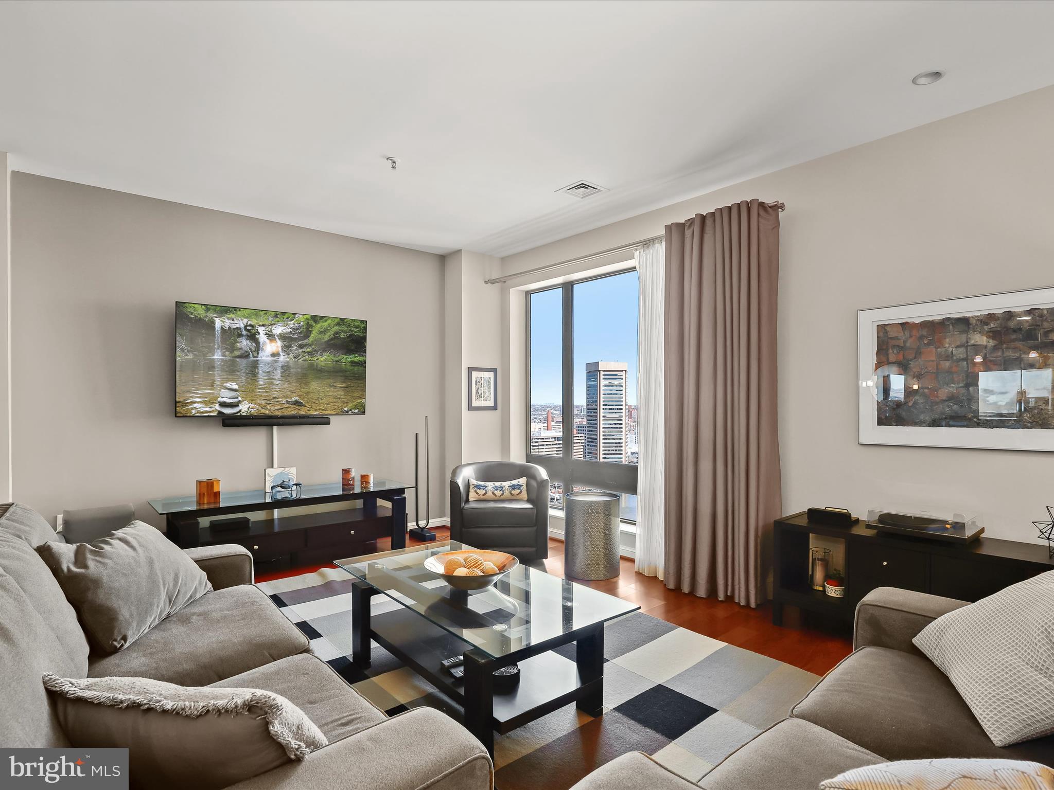 INNER HARBOR - Residential