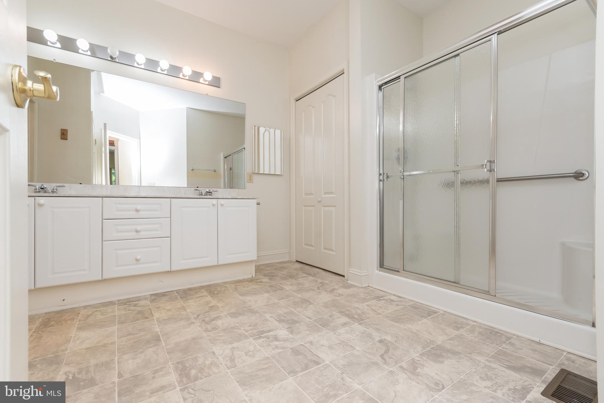 FERNBANK - Residential