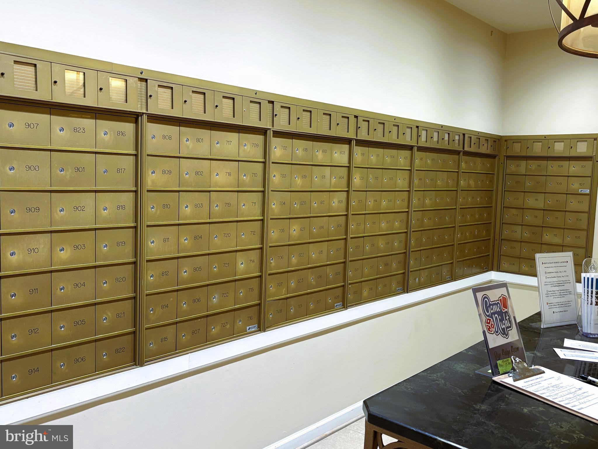 LANSDOWNE WOODS - Residential