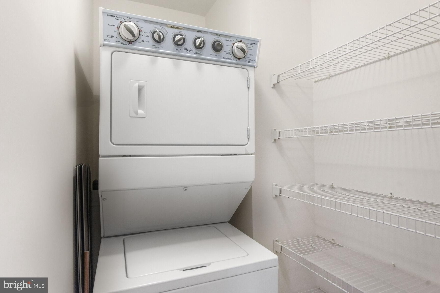 LANSDOWNE WOODS - Residential