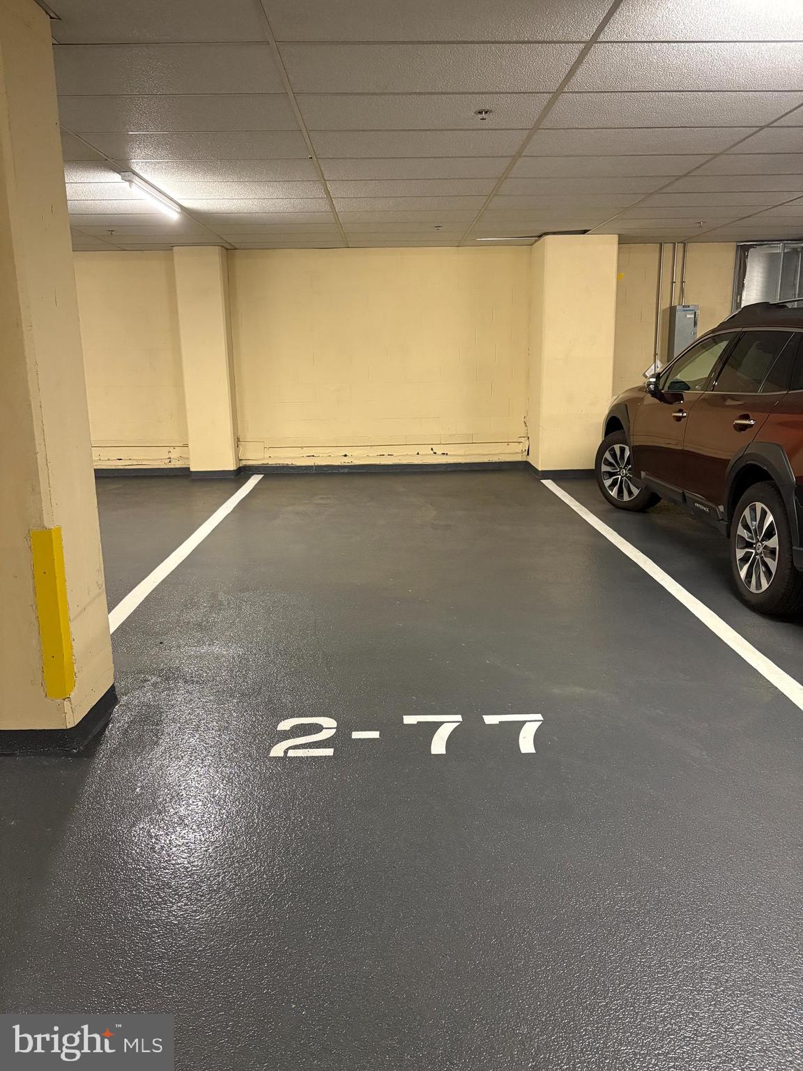 LANSDOWNE WOODS - Residential