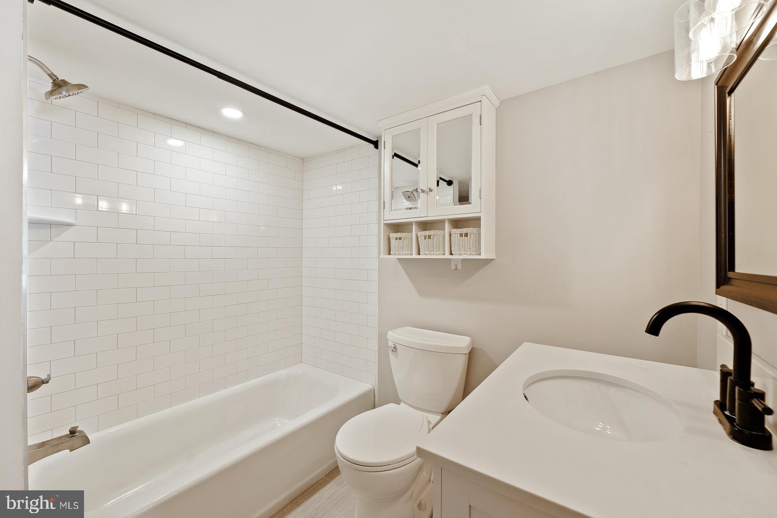 PINE TREE FARMS - Residential