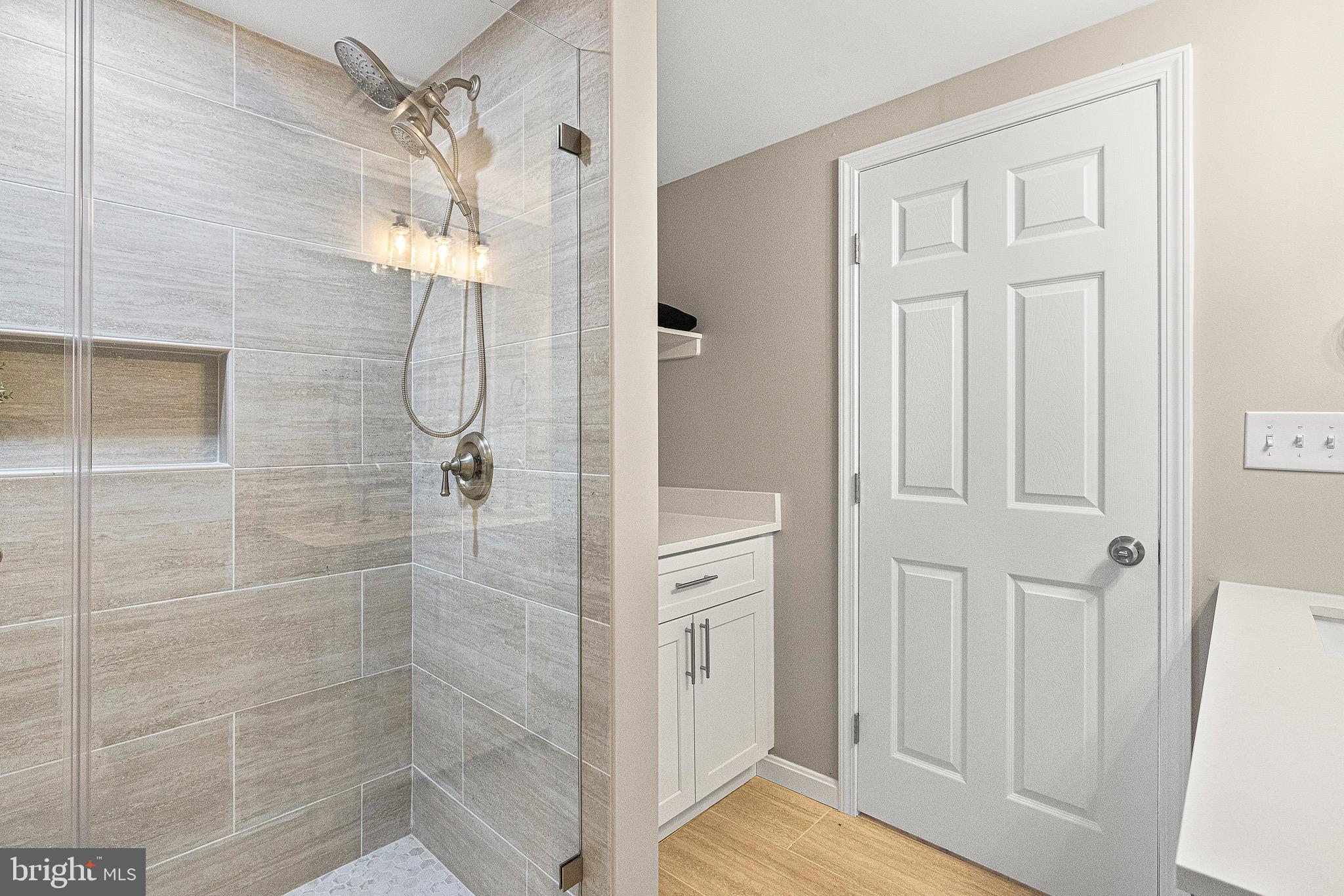 SHANNONDALE - Residential