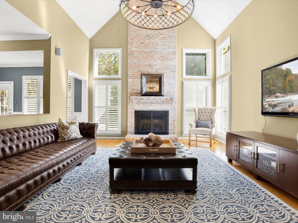 VILLAGE OF RIVER HILL - Residential