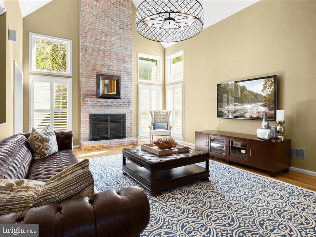 VILLAGE OF RIVER HILL - Residential