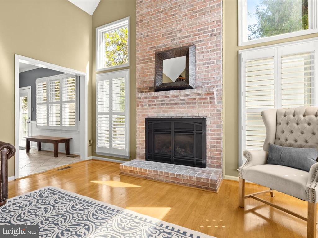 VILLAGE OF RIVER HILL - Residential