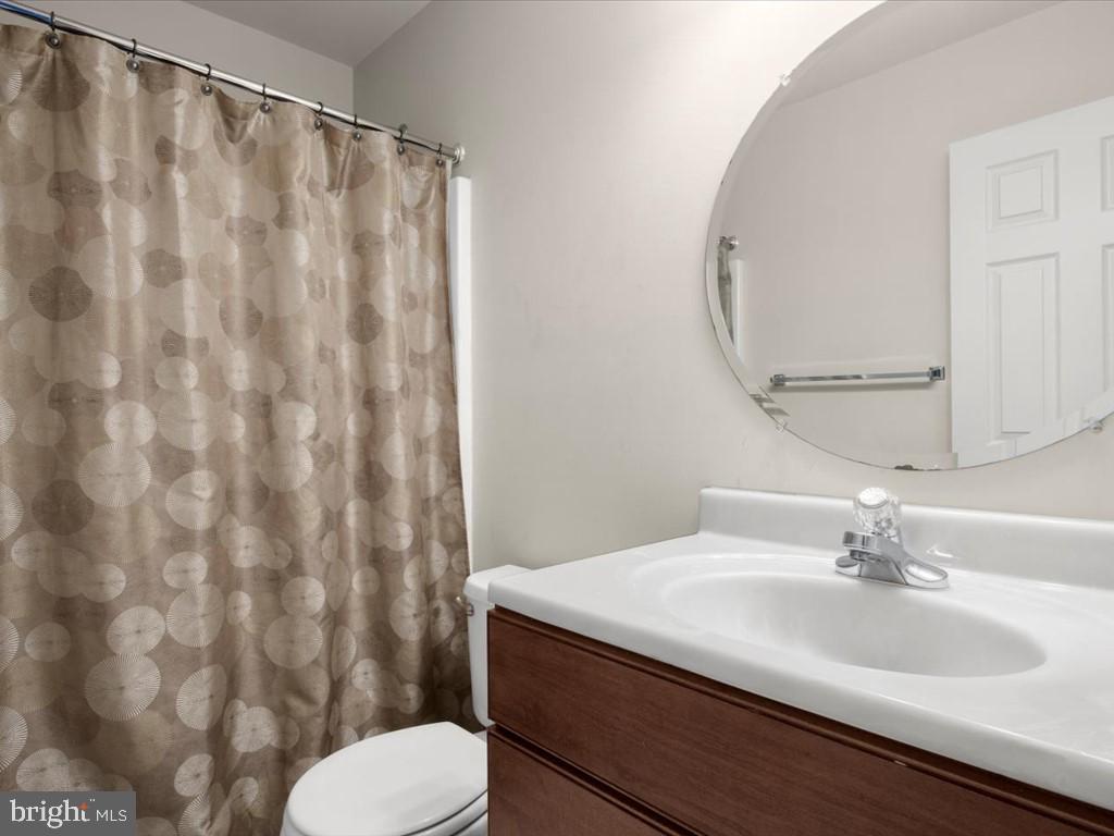 VILLAGE OF RIVER HILL - Residential