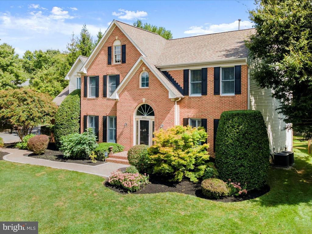 VILLAGE OF RIVER HILL - Residential