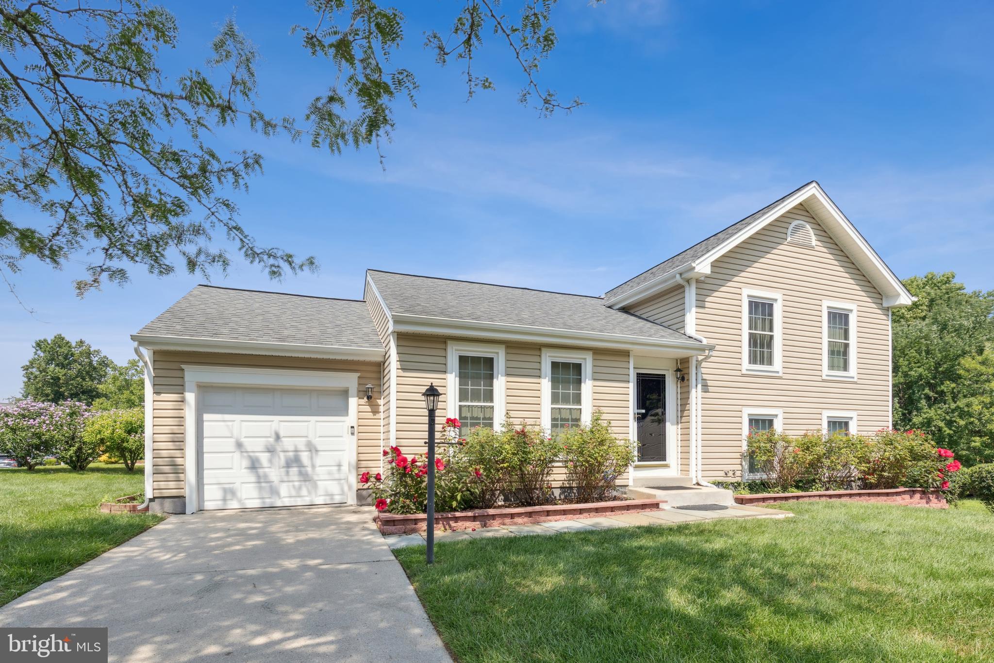 7850 GOLDEN PINE CIRCLE