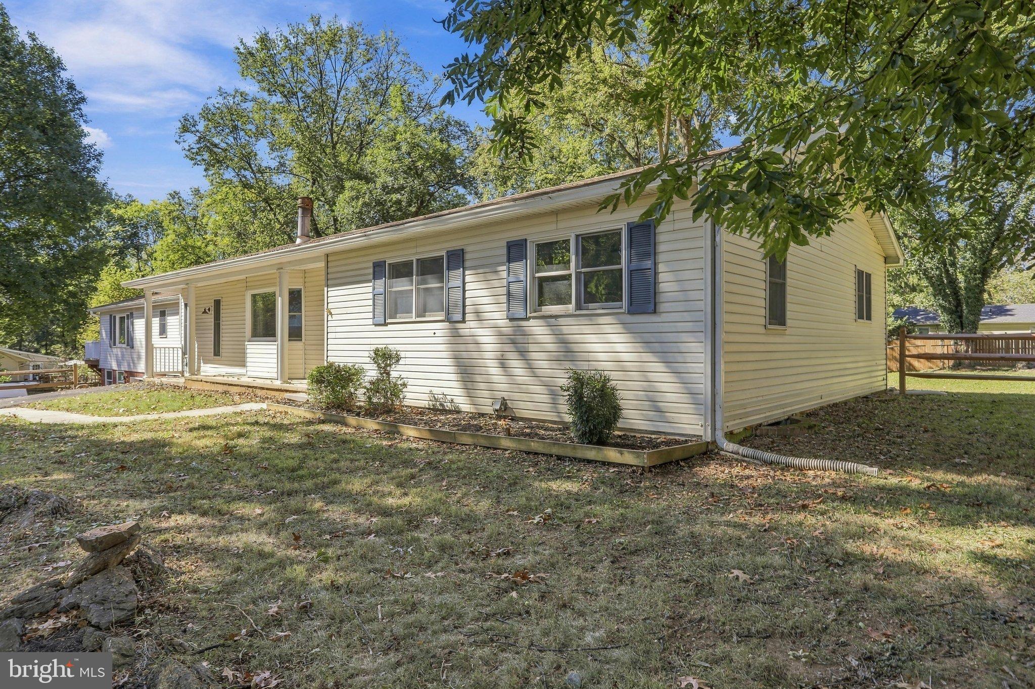 98 WOODCOCK AVENUE