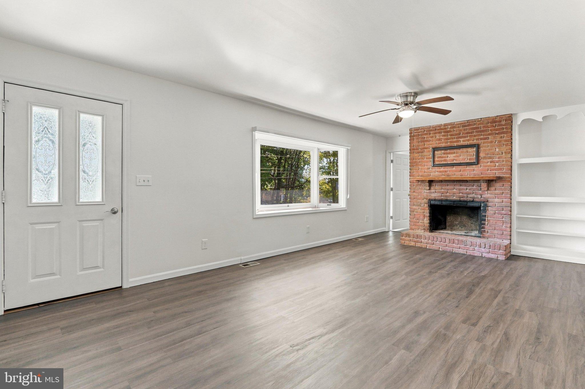 98 WOODCOCK AVENUE