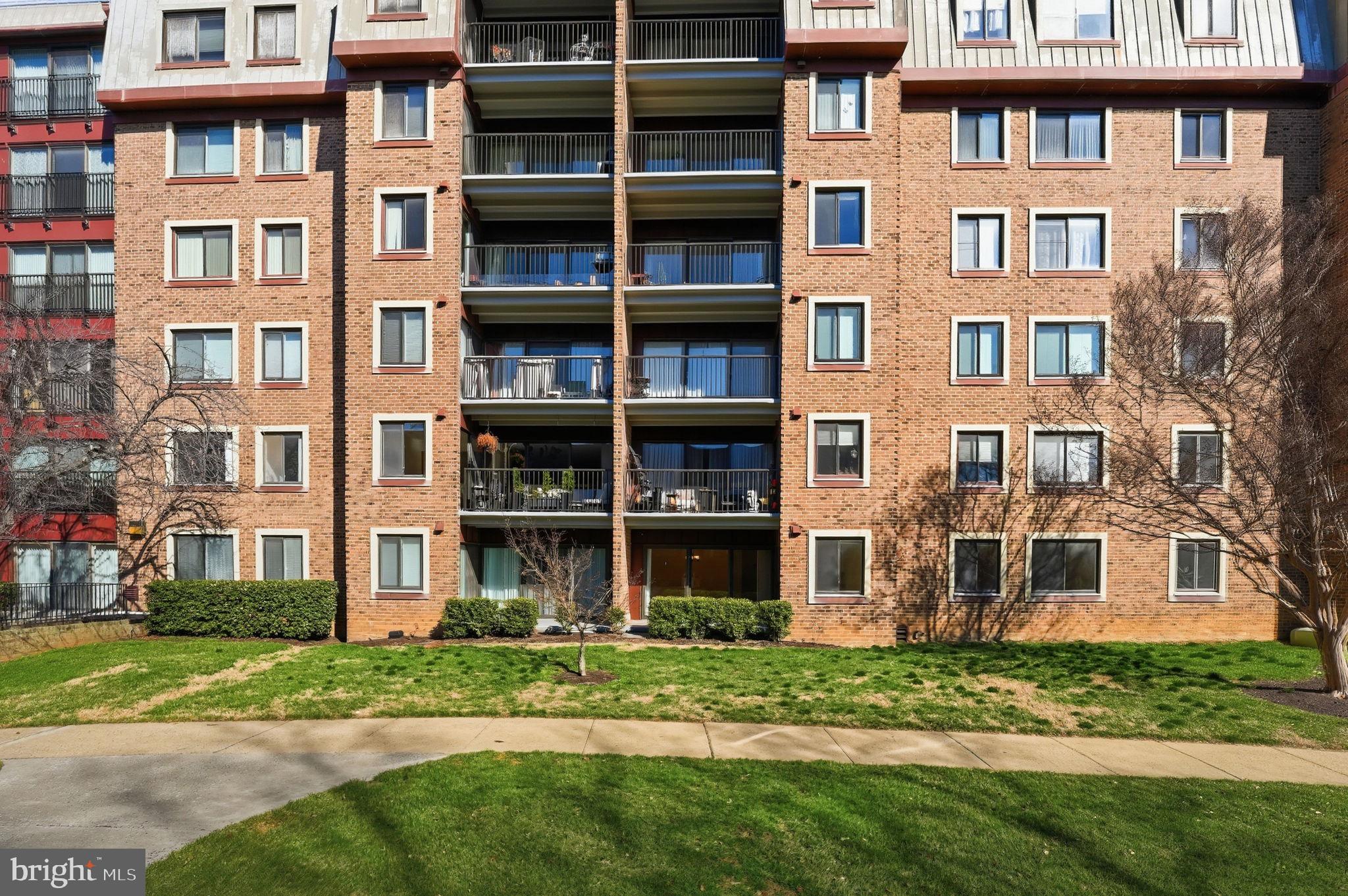 TREEBROOKE CONDOMINIUM - Residential