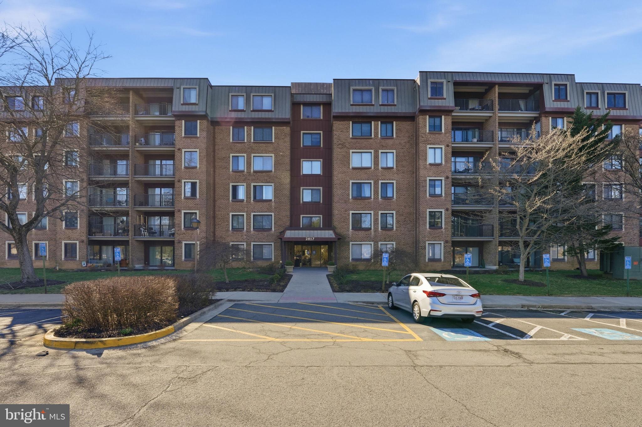 TREEBROOKE CONDOMINIUM - Residential