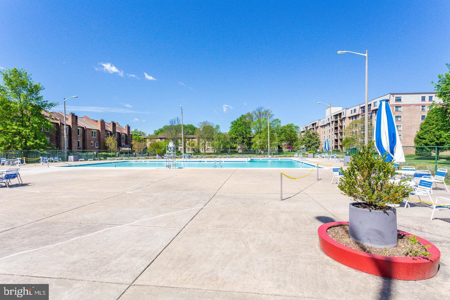 TREEBROOKE CONDOMINIUM - Residential