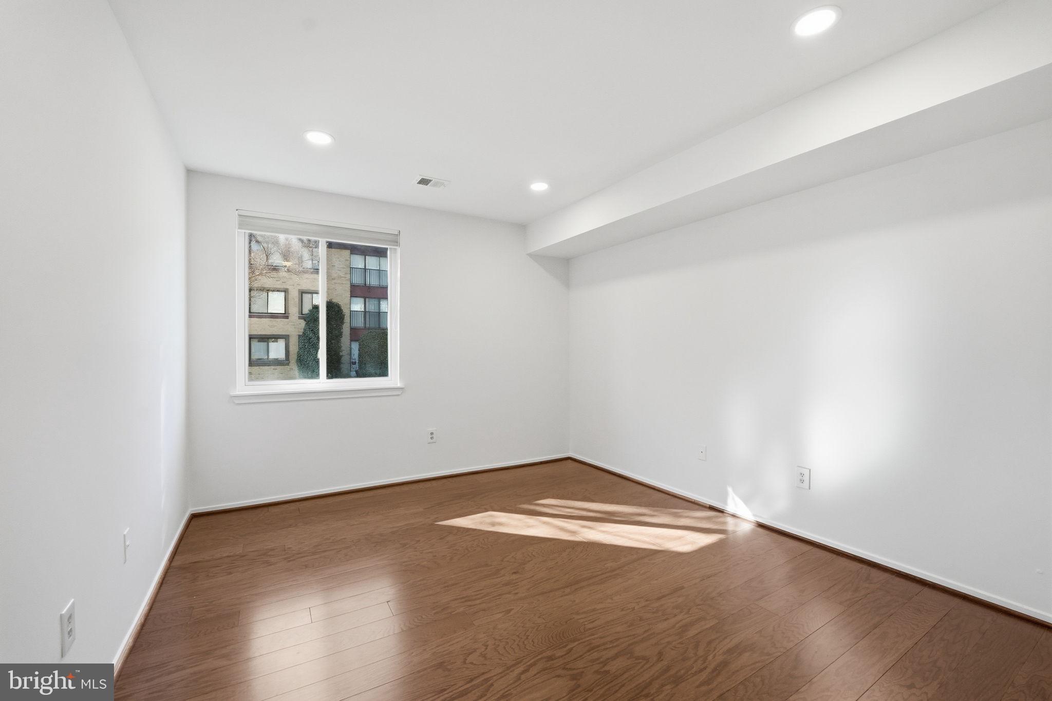 TREEBROOKE CONDOMINIUM - Residential