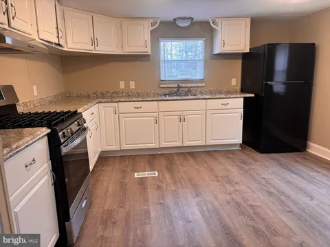 MLS: NJCB2028758