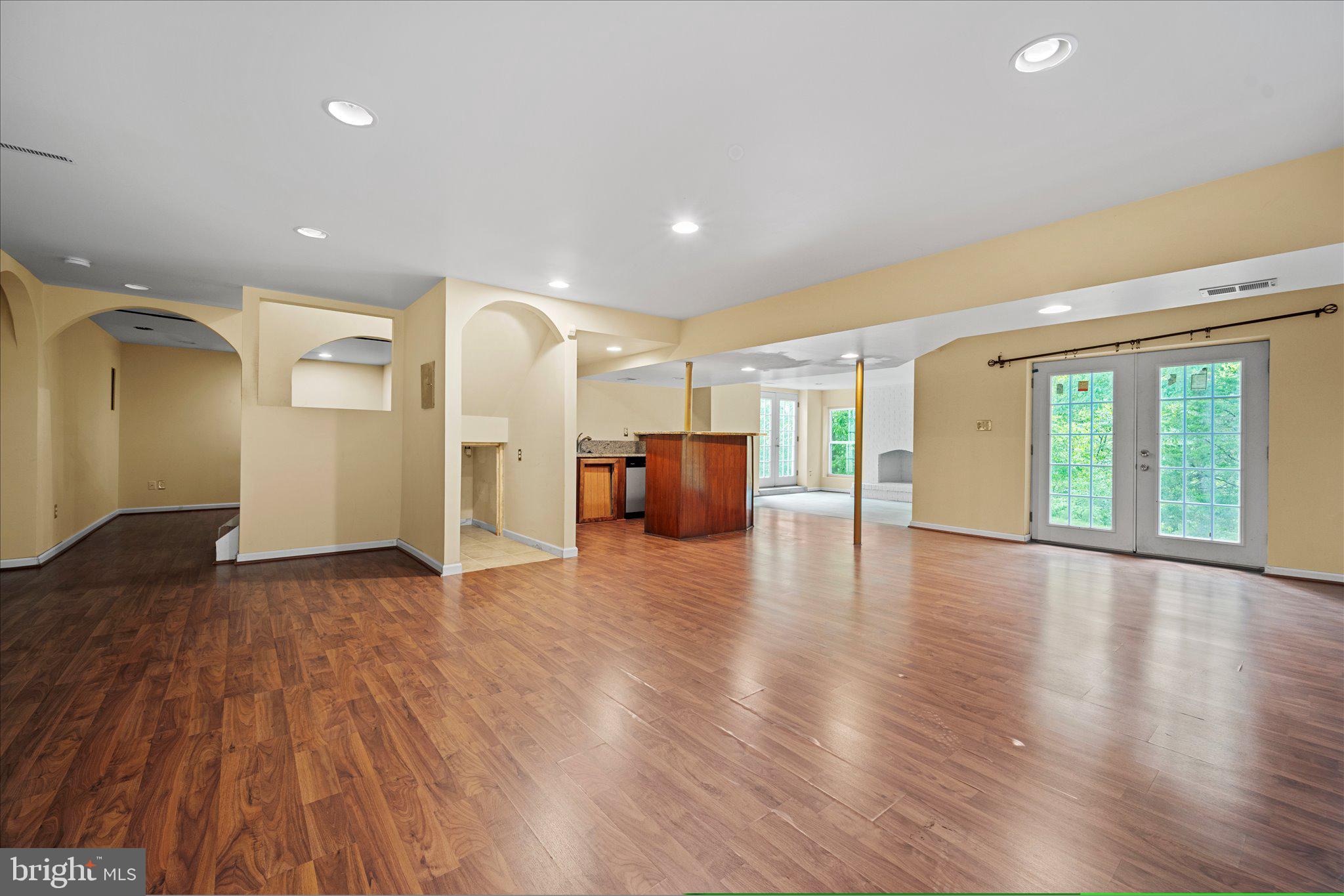 COMPTON HEIGHTS - Residential