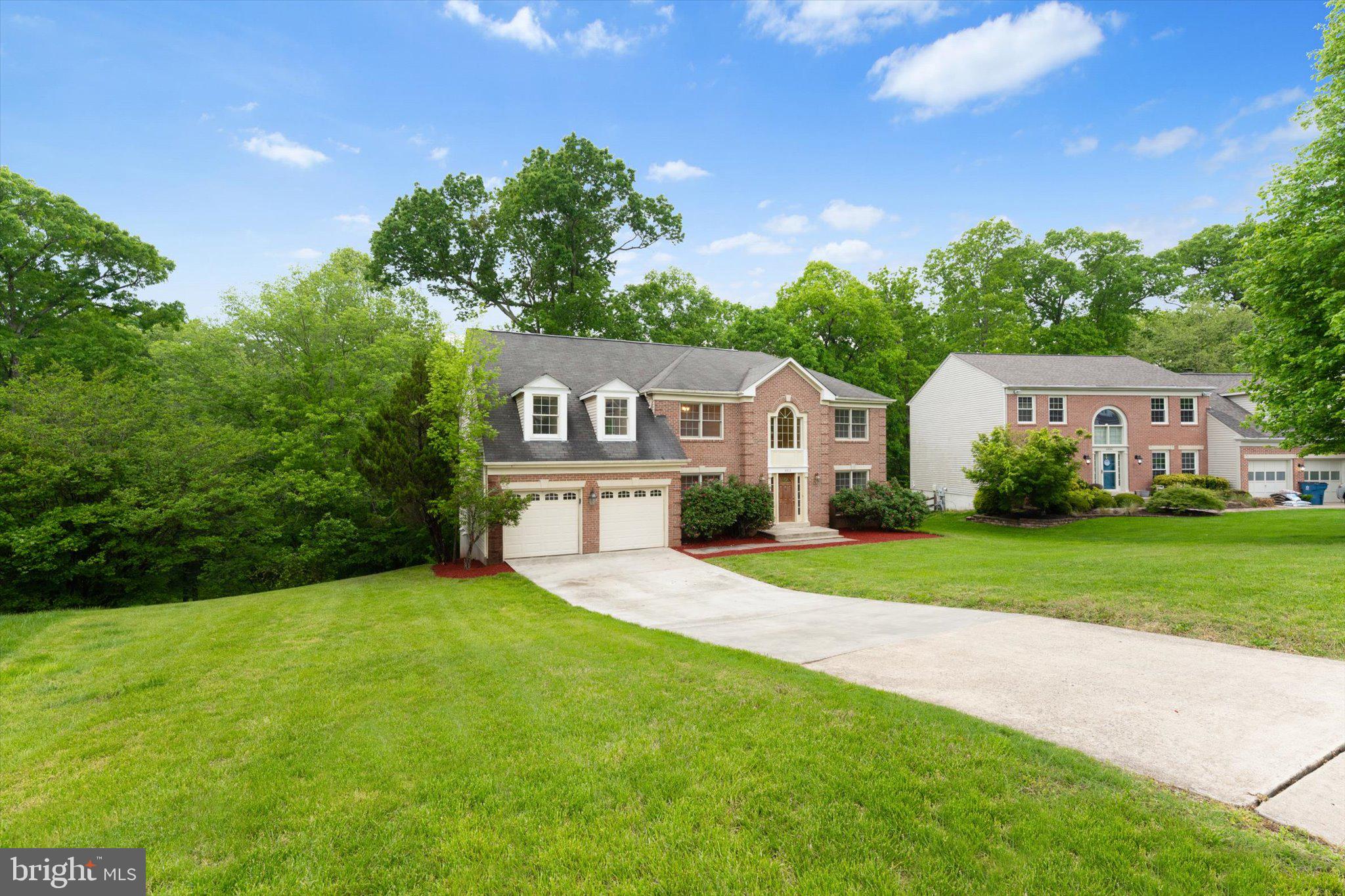 COMPTON HEIGHTS - Residential