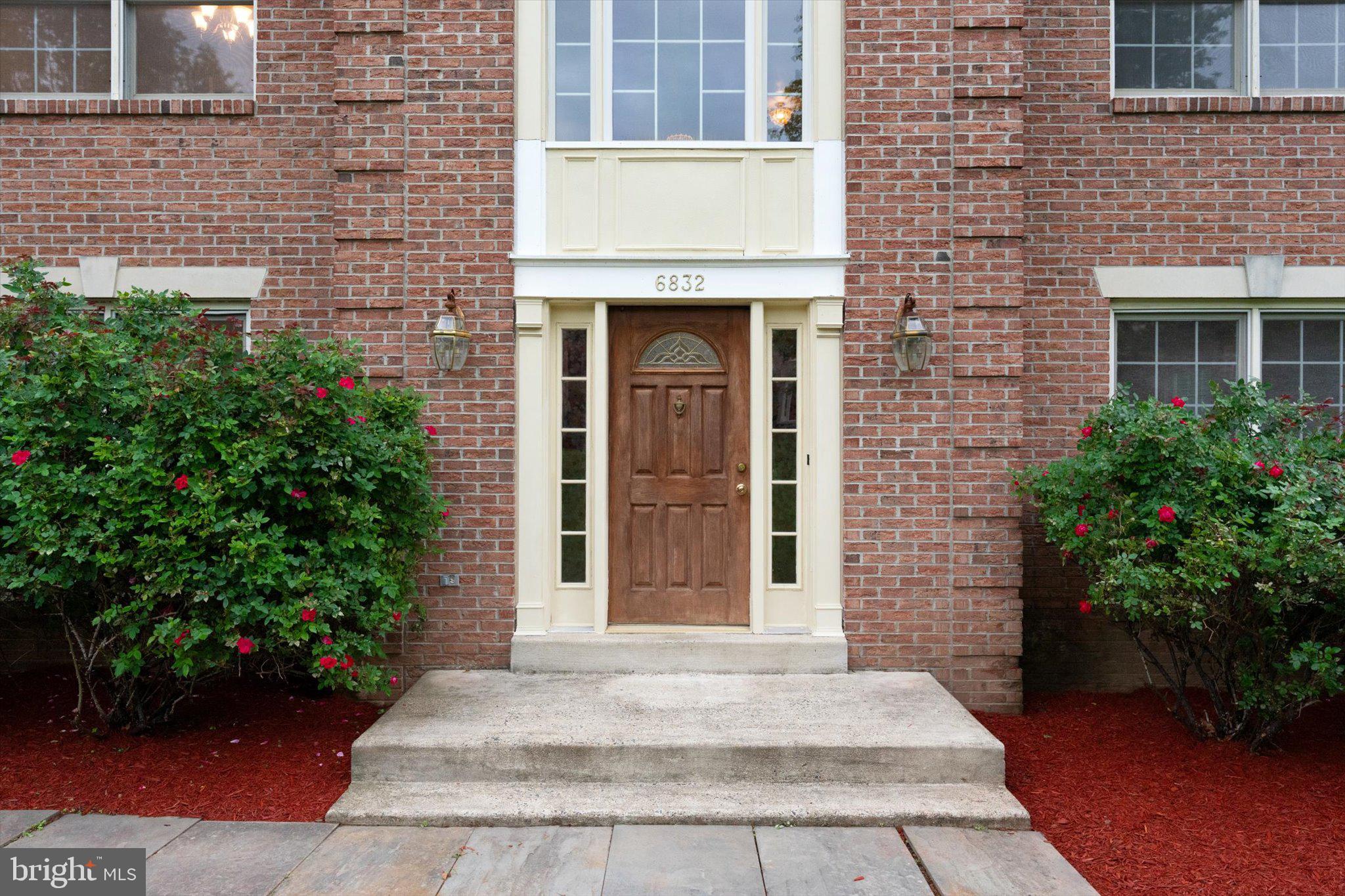 COMPTON HEIGHTS - Residential