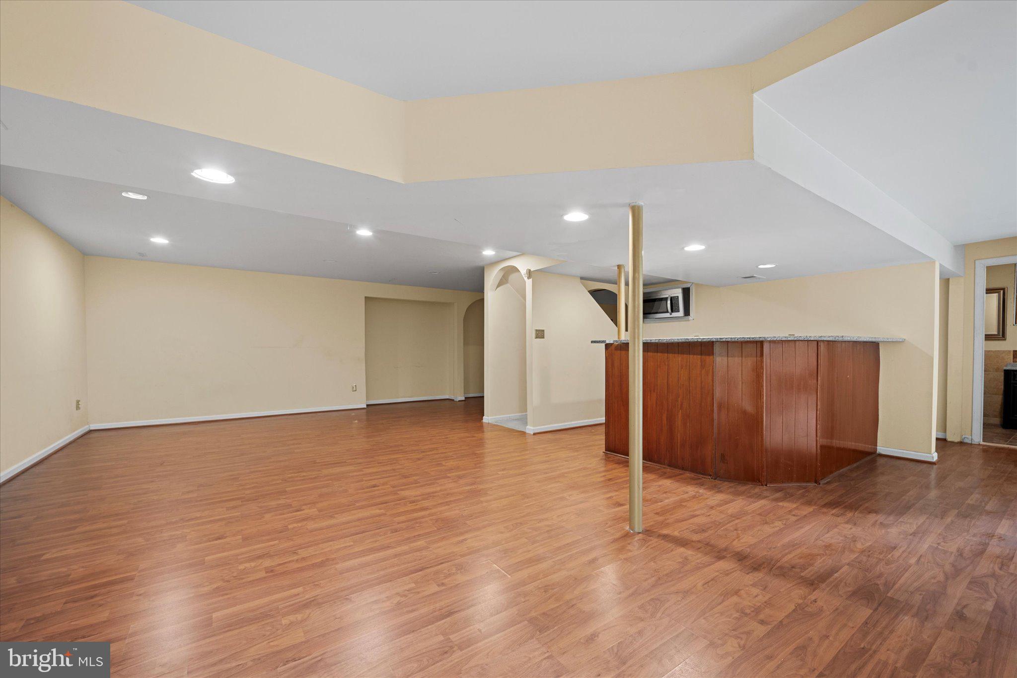 COMPTON HEIGHTS - Residential