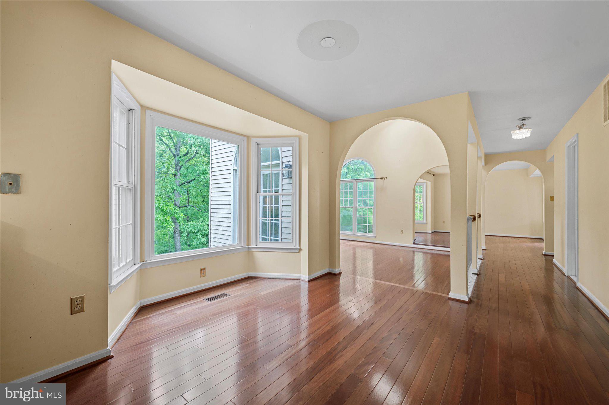 COMPTON HEIGHTS - Residential