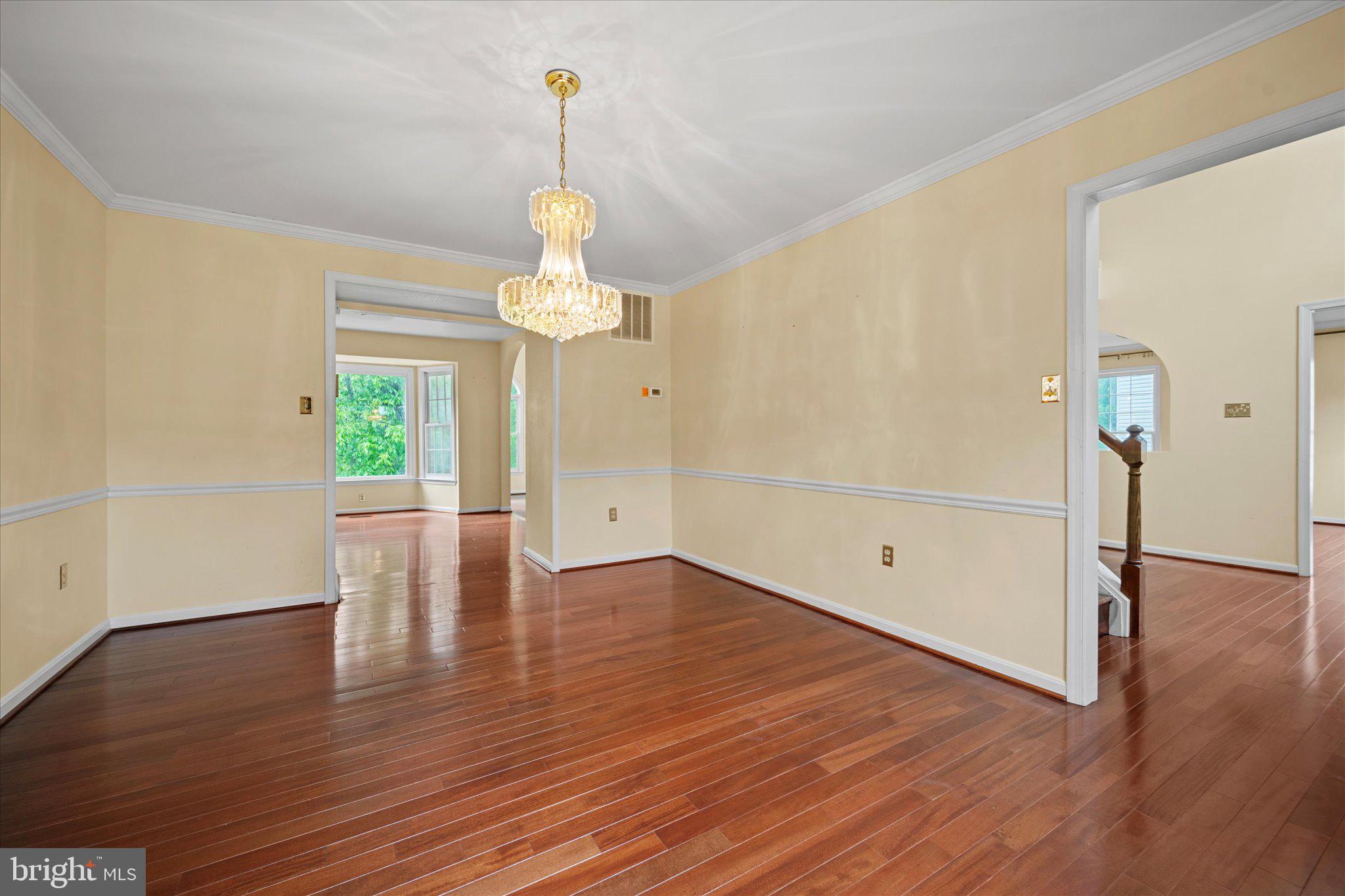 COMPTON HEIGHTS - Residential