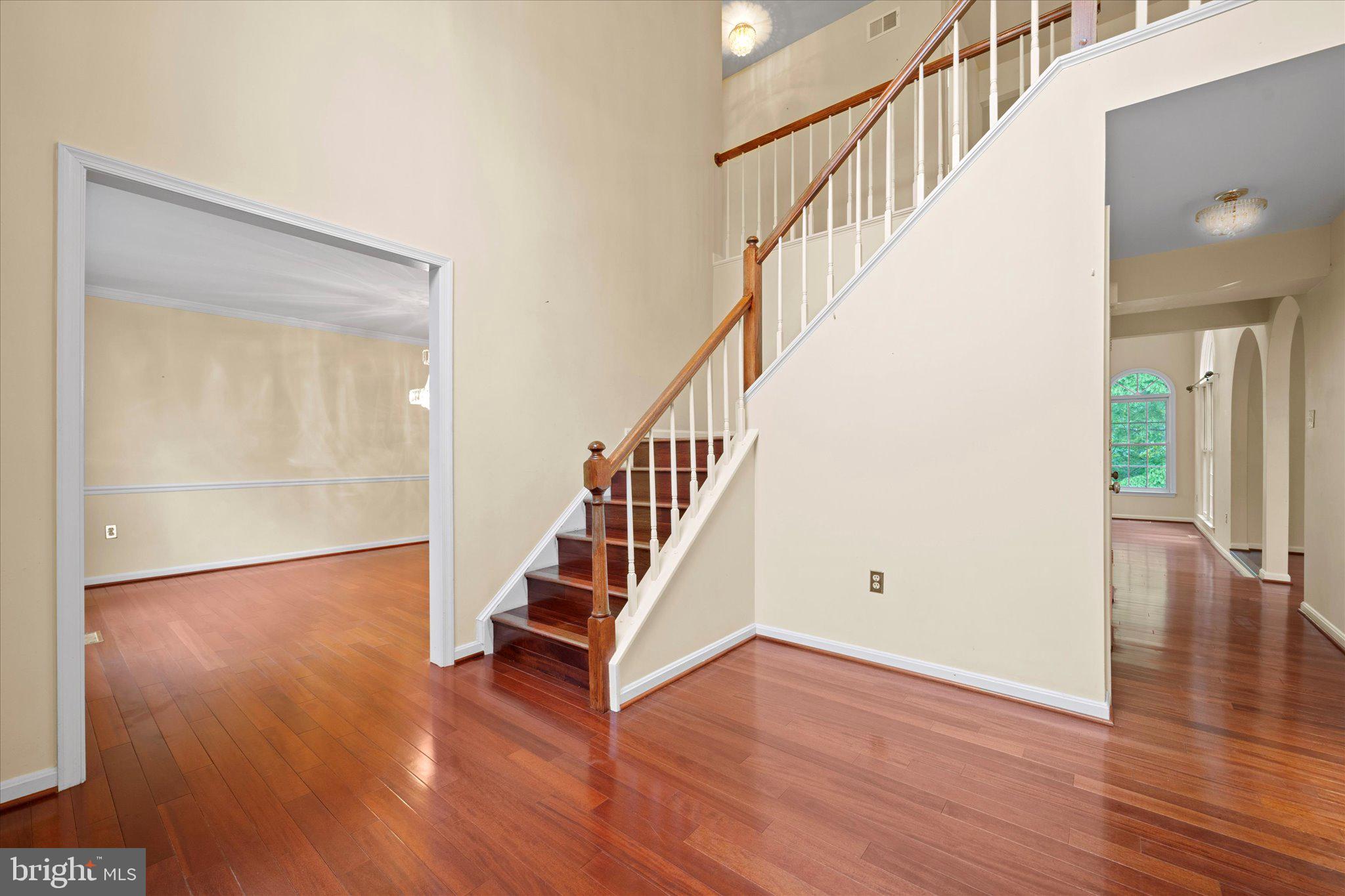 COMPTON HEIGHTS - Residential