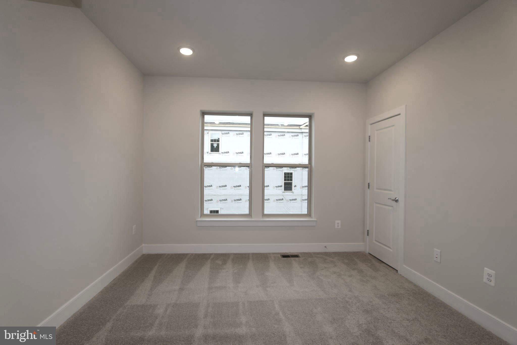 CROWN FARM - Residential Lease