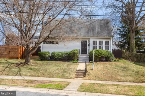10807 Huntley Place, Silver Spring, MD MLS: MDMC2162900