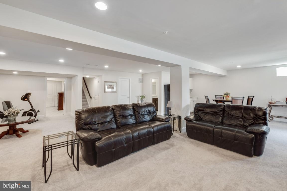 GLENEAGLES AT ST CHARLES - Residential