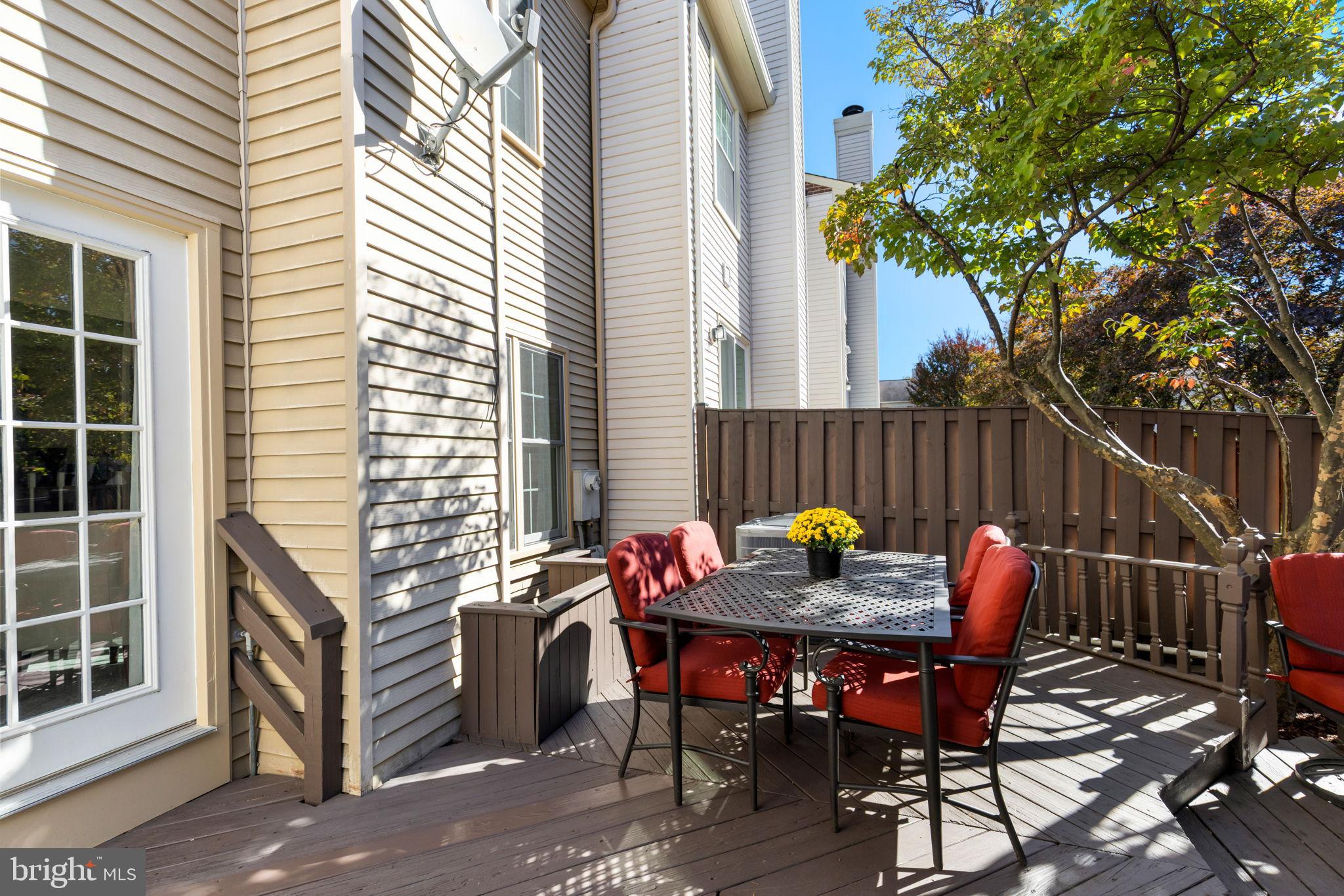 KINGSTOWNE - Residential