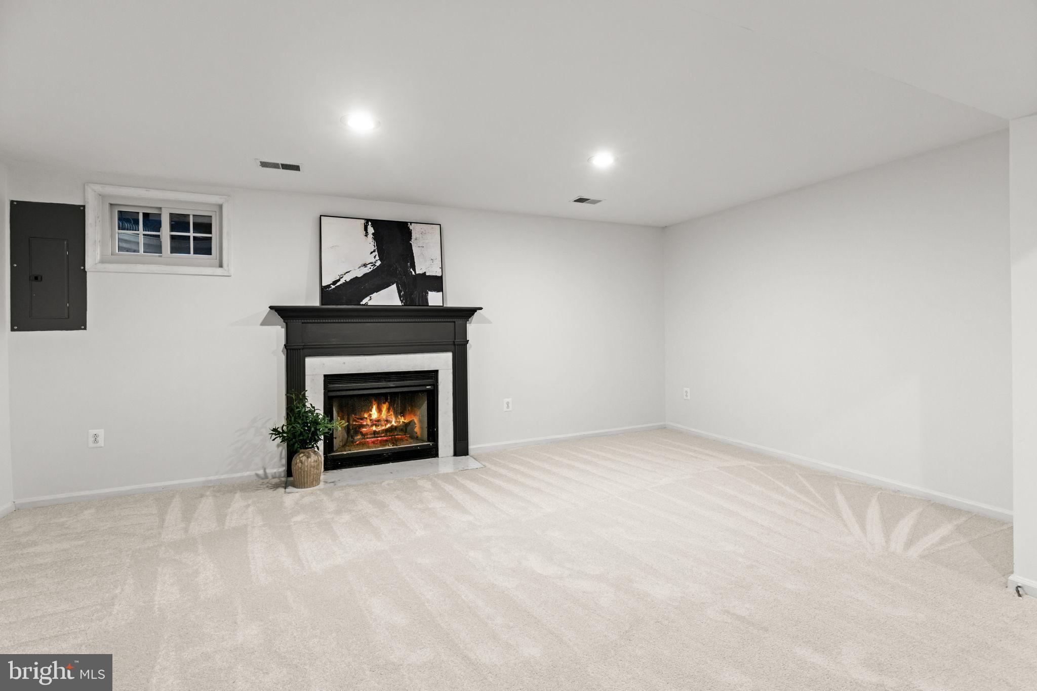 KINGSTOWNE - Residential