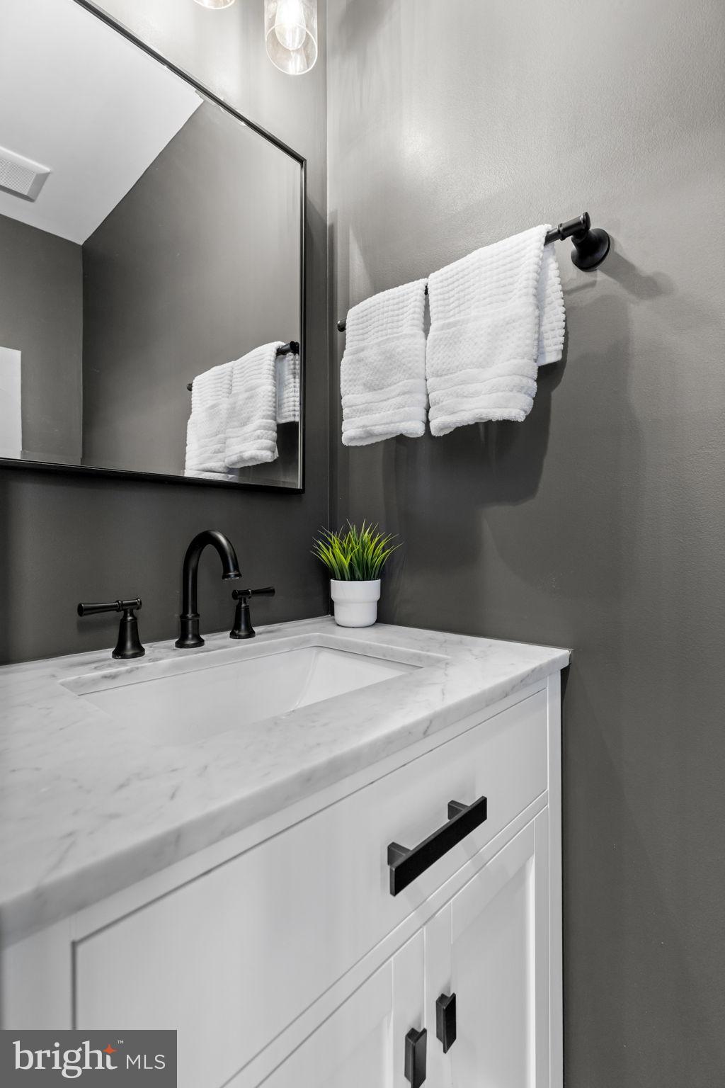 KINGSTOWNE - Residential