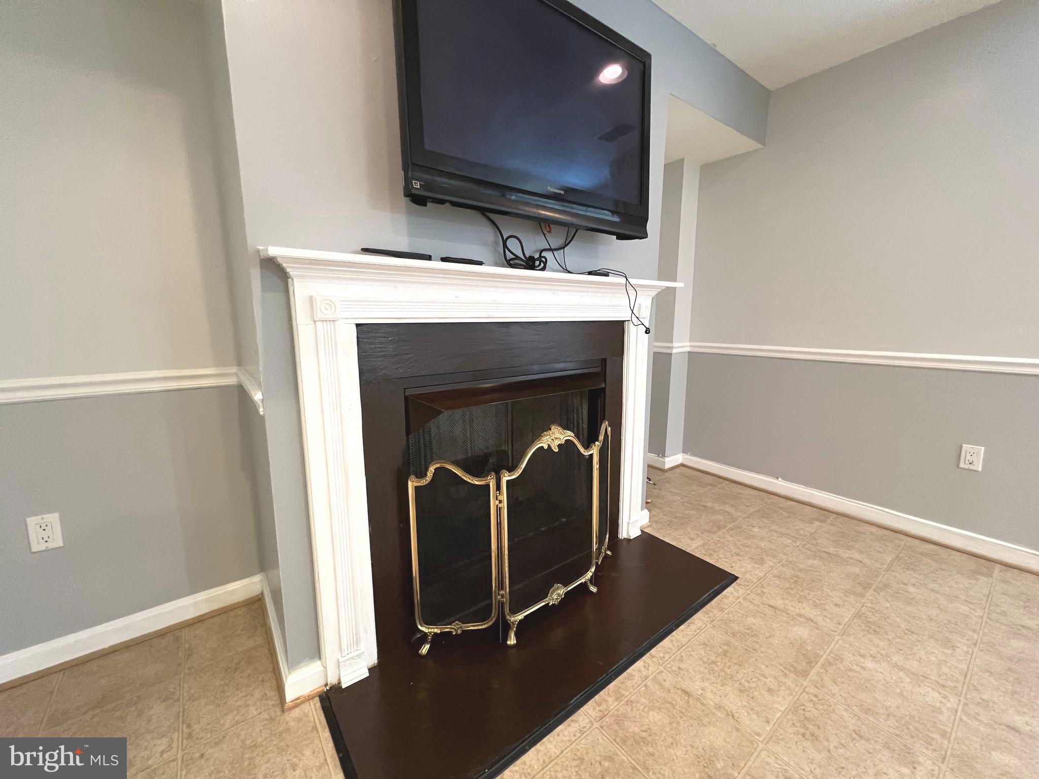 CONDOS AT THE RIDGE - Residential Lease