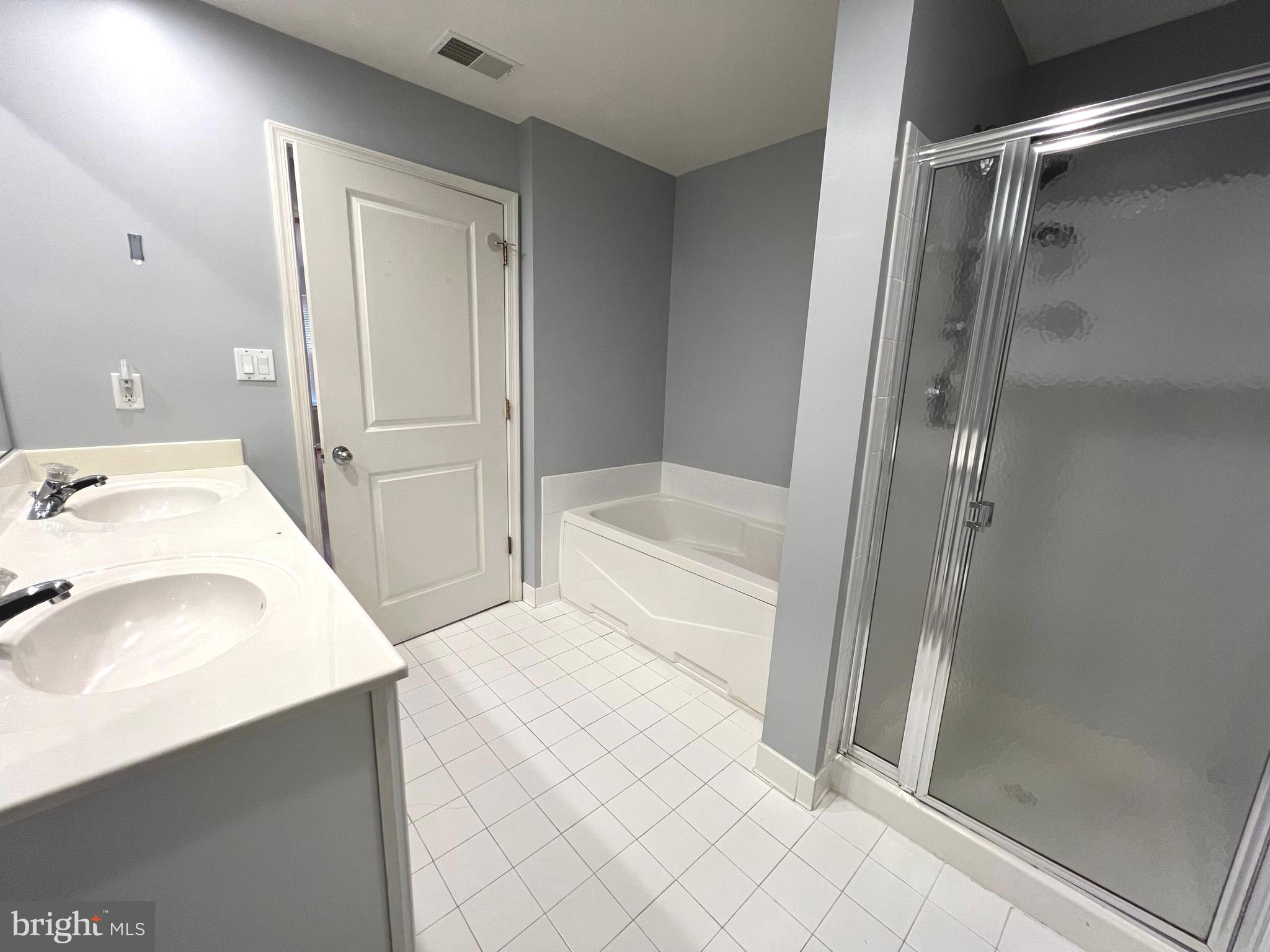 CONDOS AT THE RIDGE - Residential Lease