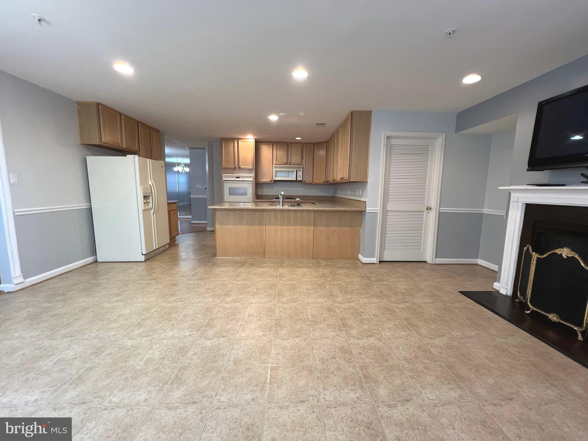 CONDOS AT THE RIDGE - Residential Lease