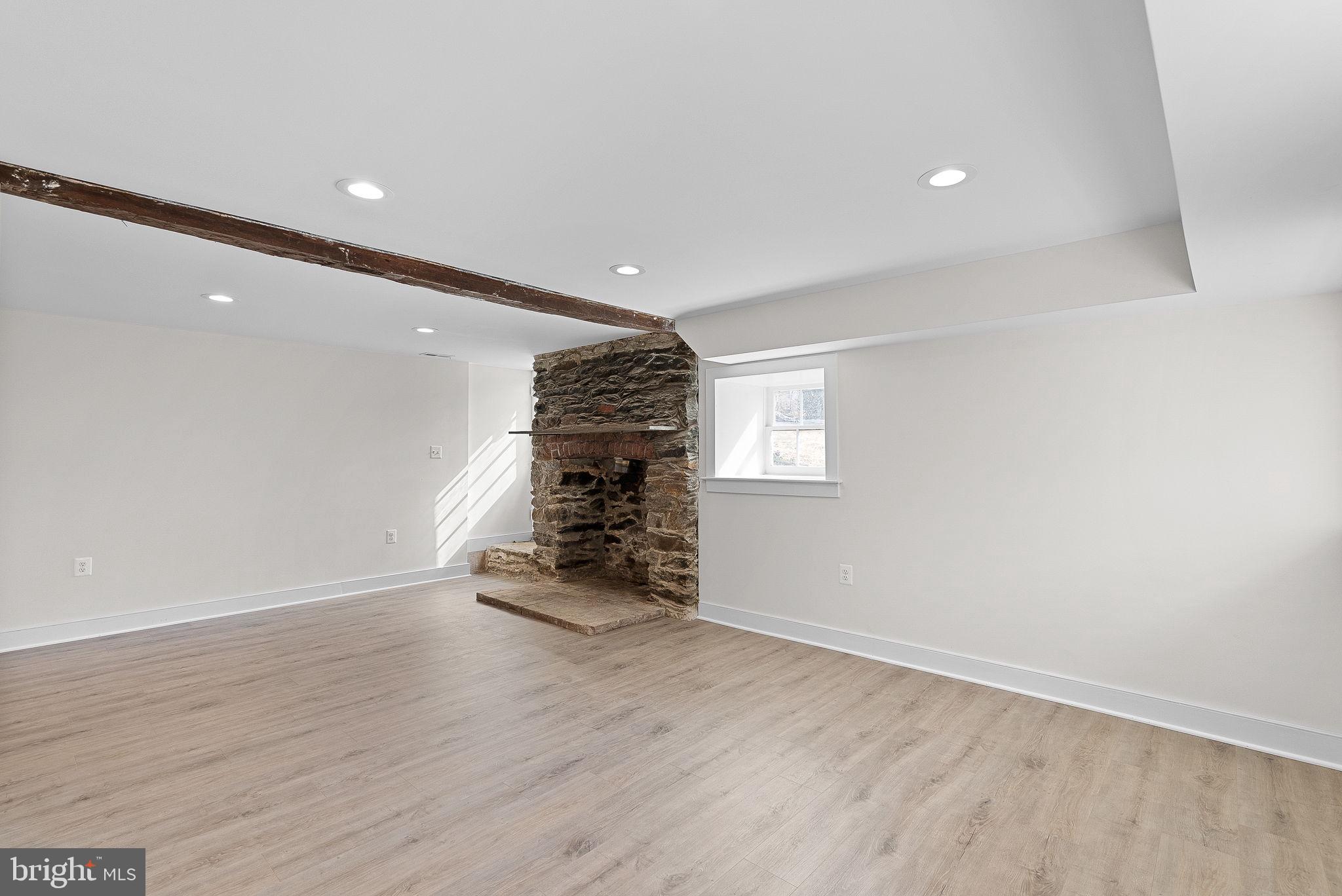 WATERFORD - Residential