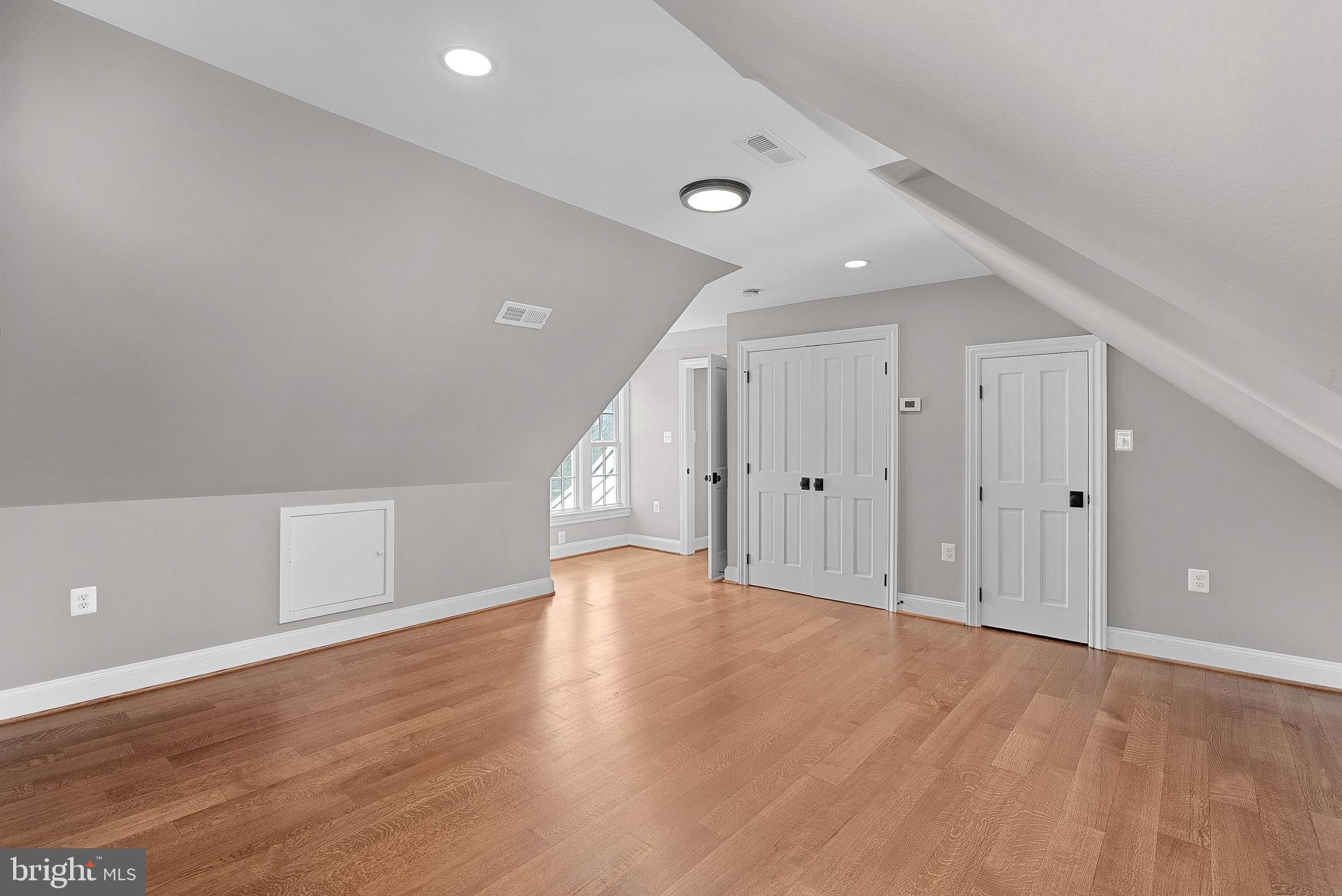 WATERFORD - Residential