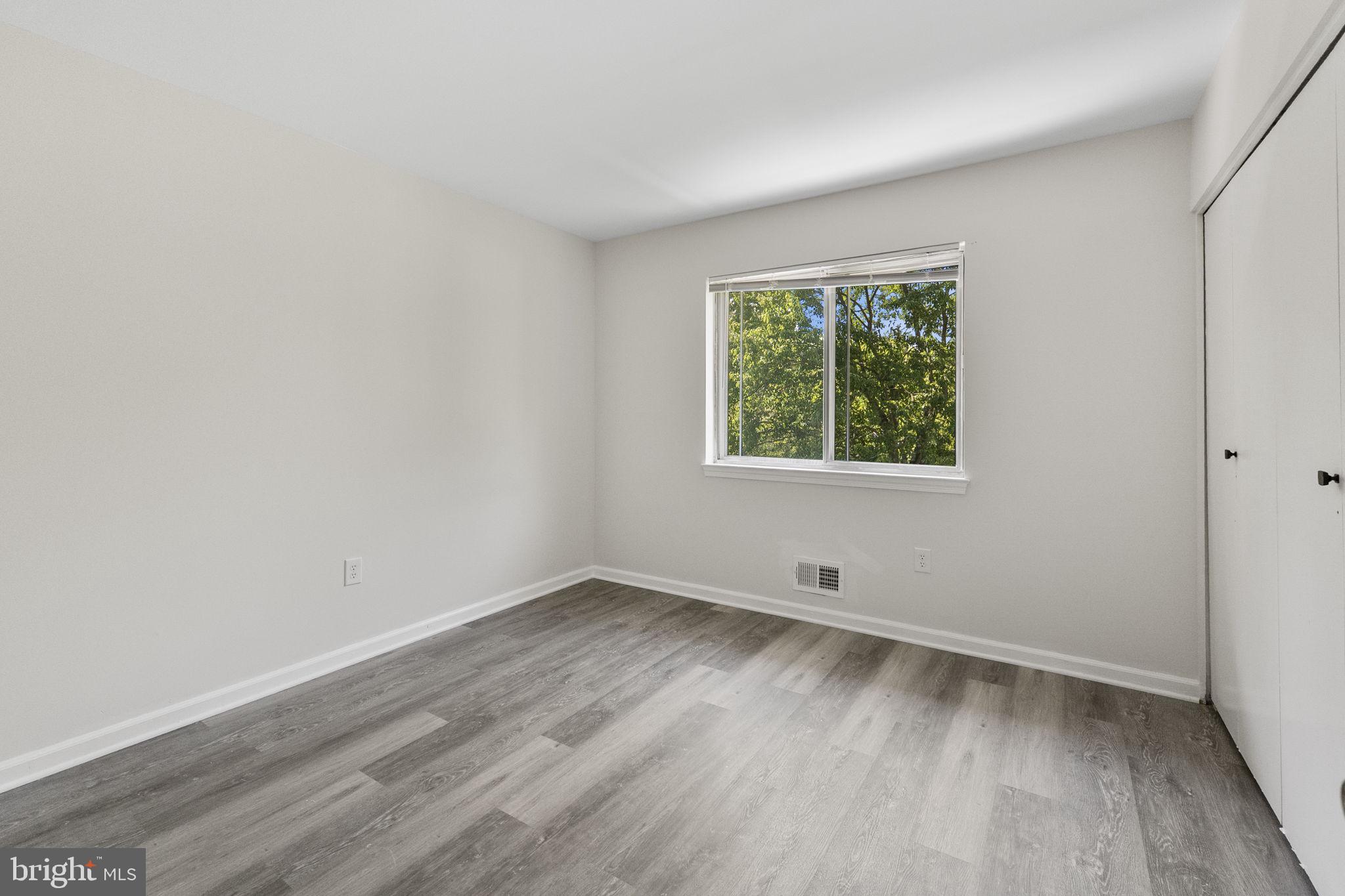 SCHROM HILLS - Residential