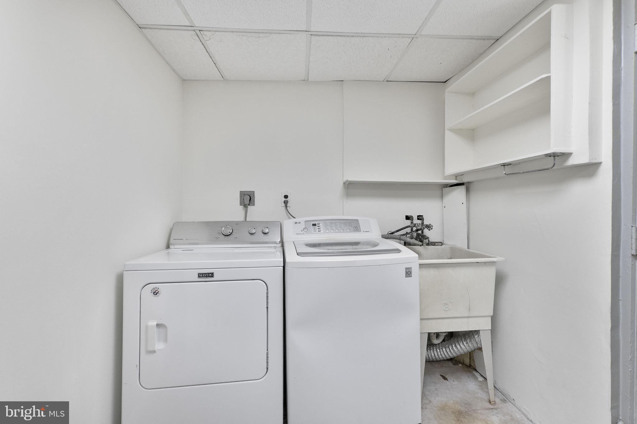 SCHROM HILLS - Residential