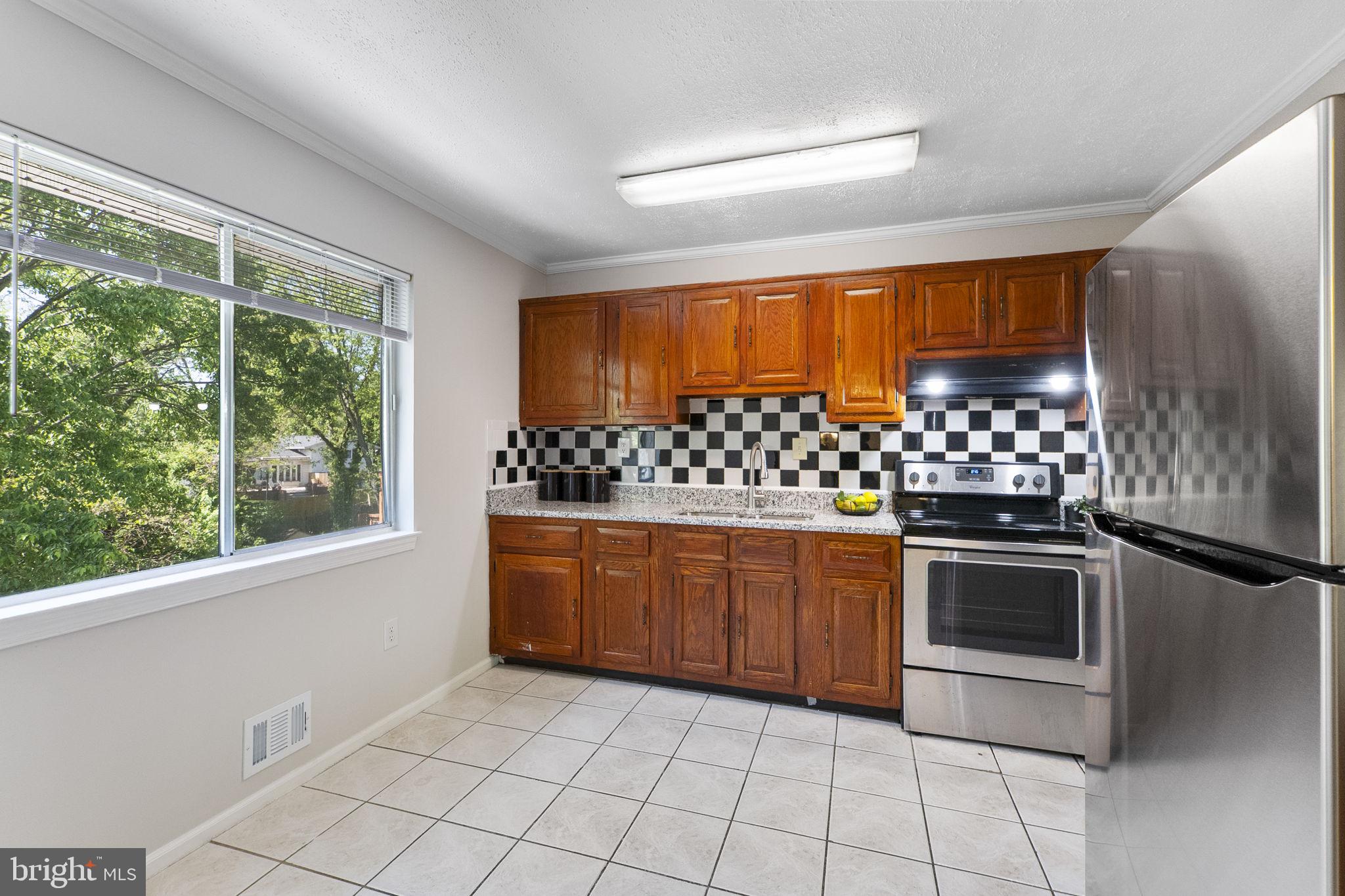 SCHROM HILLS - Residential