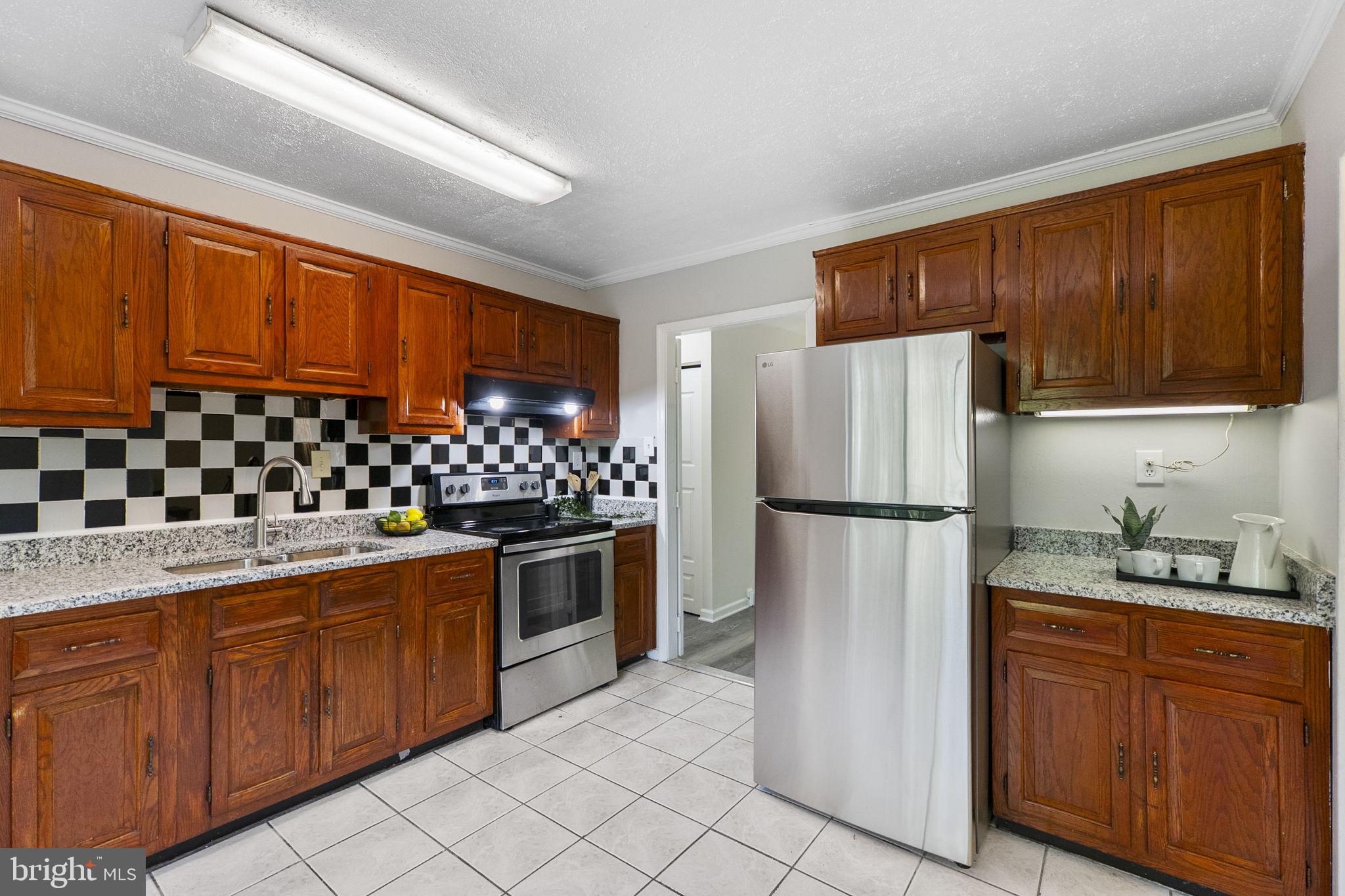 SCHROM HILLS - Residential