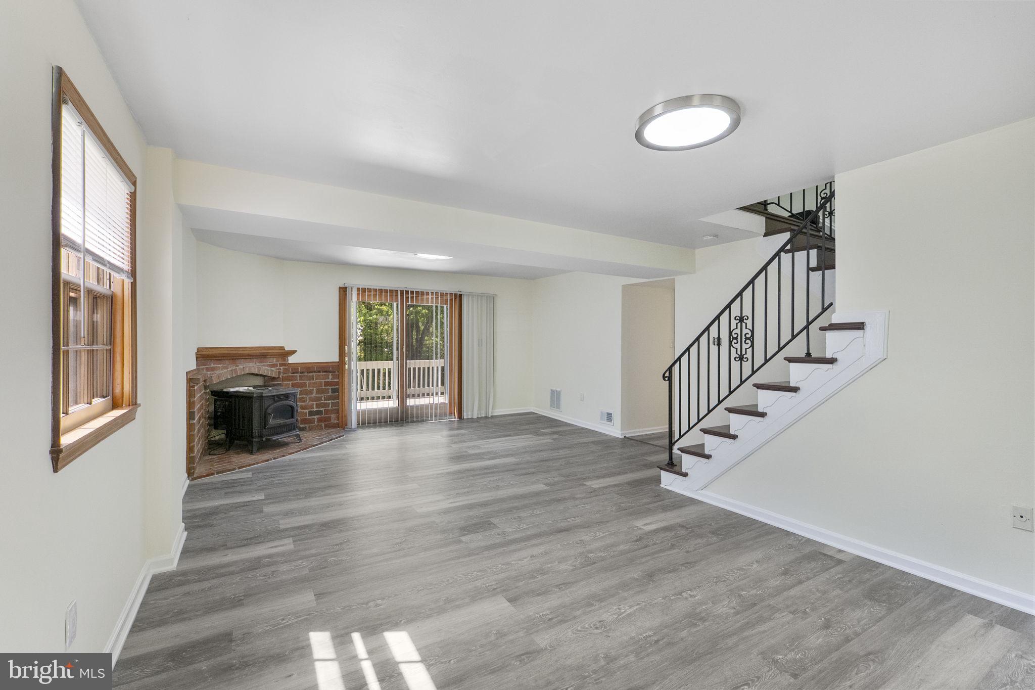 SCHROM HILLS - Residential