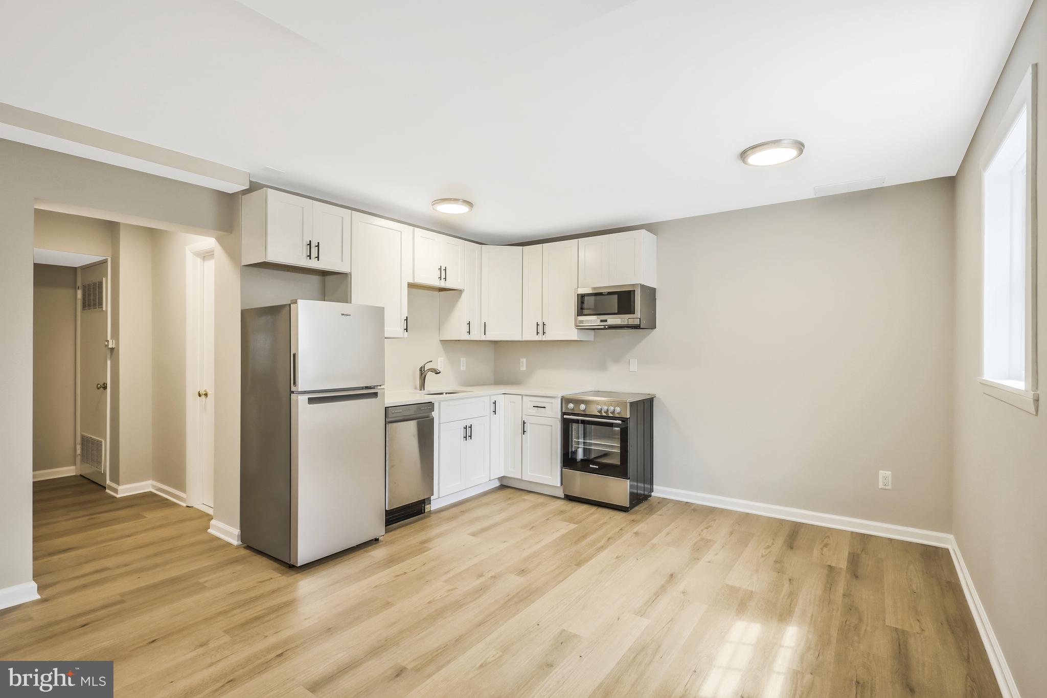 ARLINGTON PARK - Residential Income