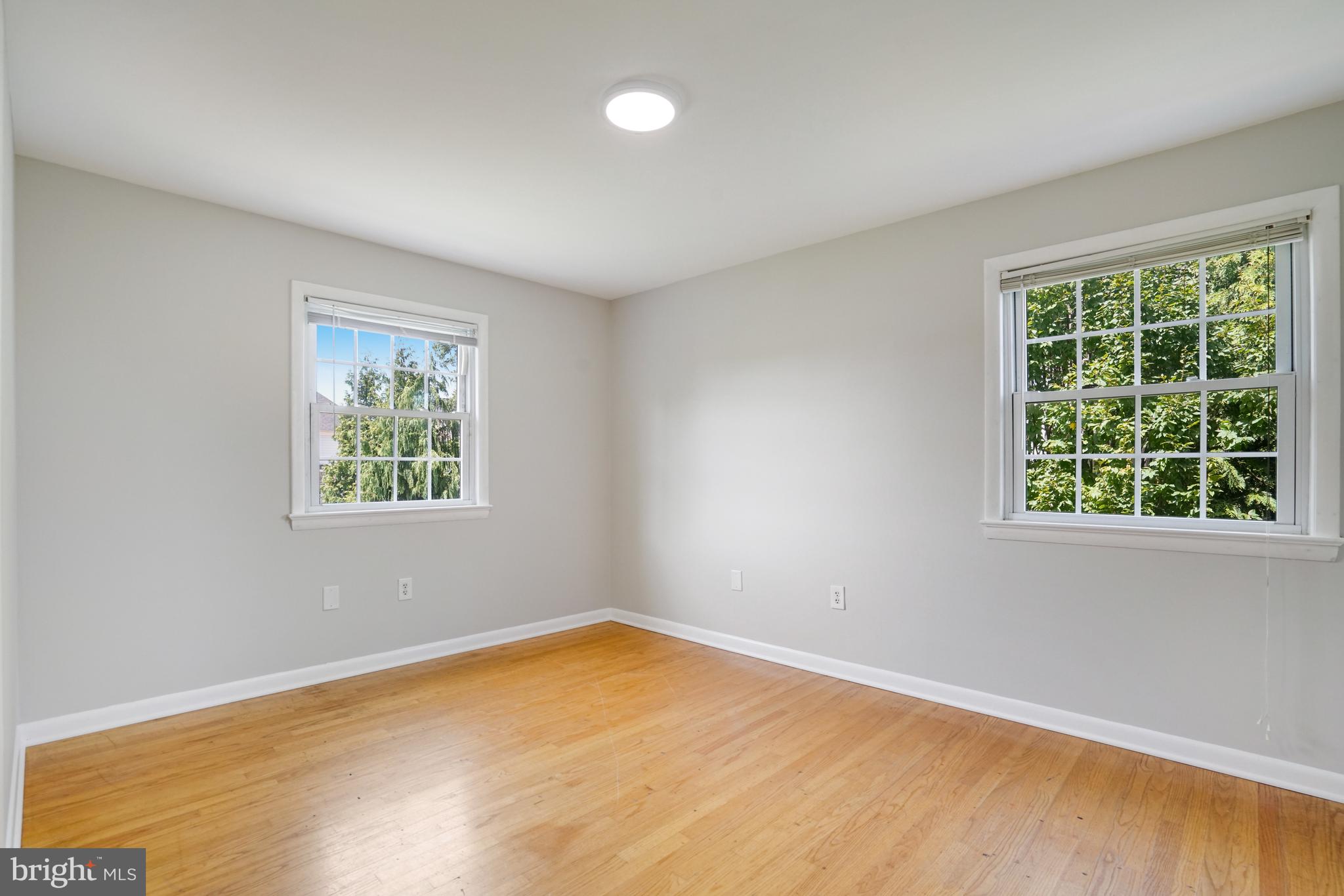 ARLINGTON PARK - Residential Income