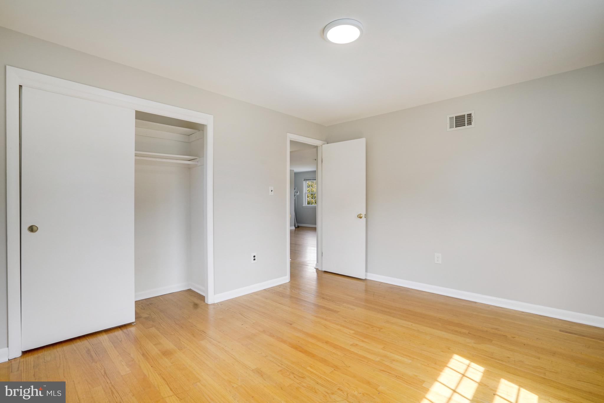 ARLINGTON PARK - Residential Income