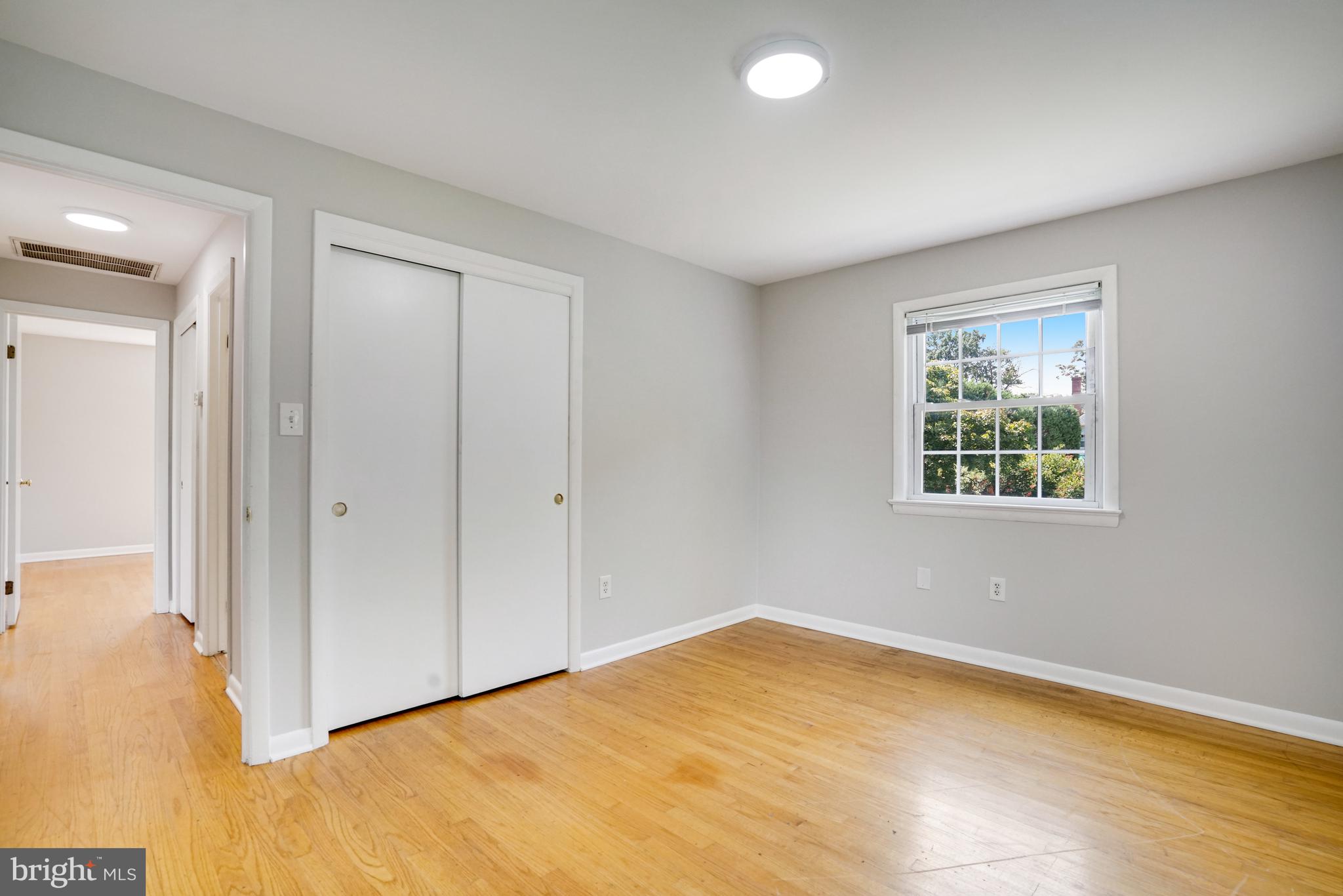 ARLINGTON PARK - Residential Income