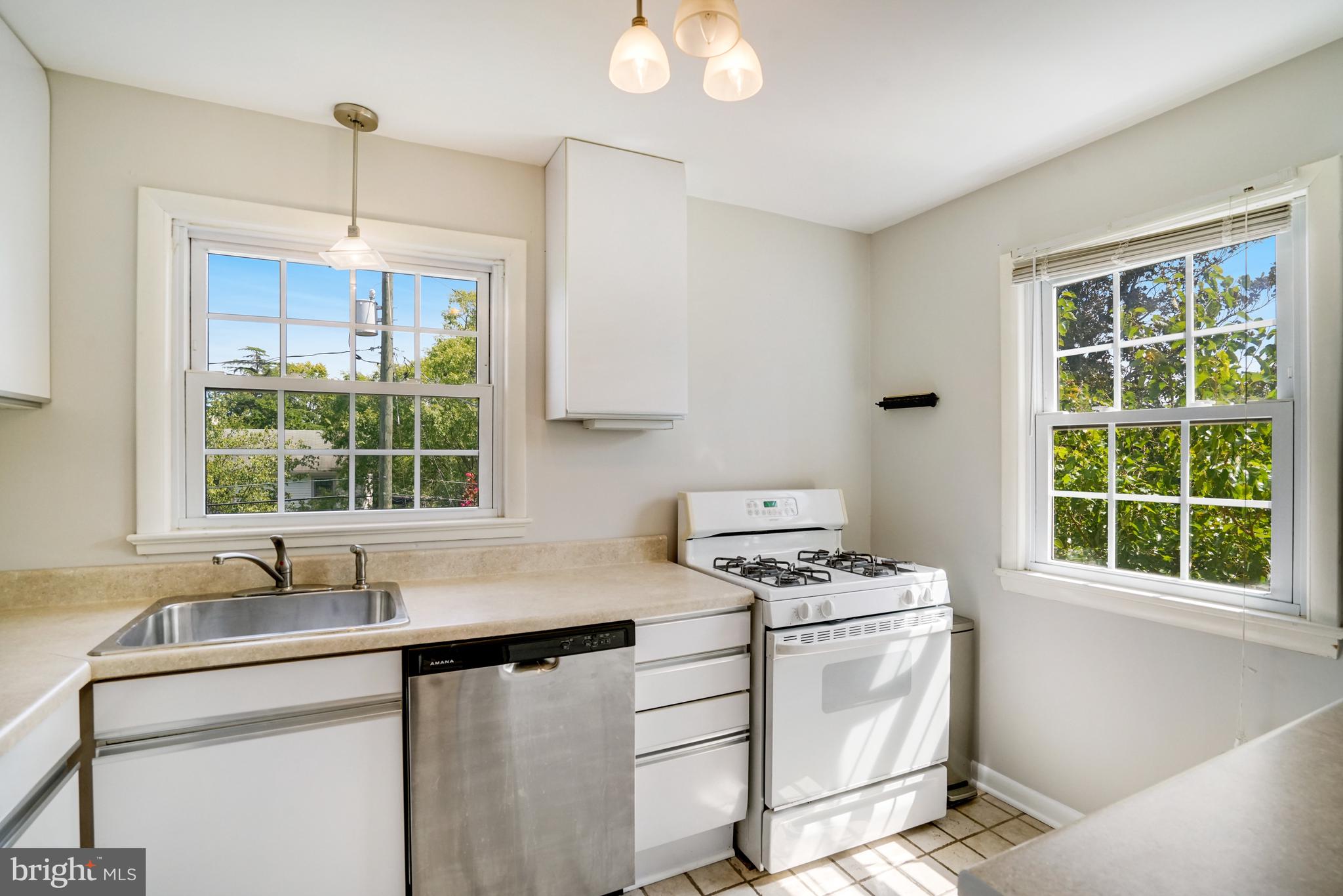 ARLINGTON PARK - Residential Income