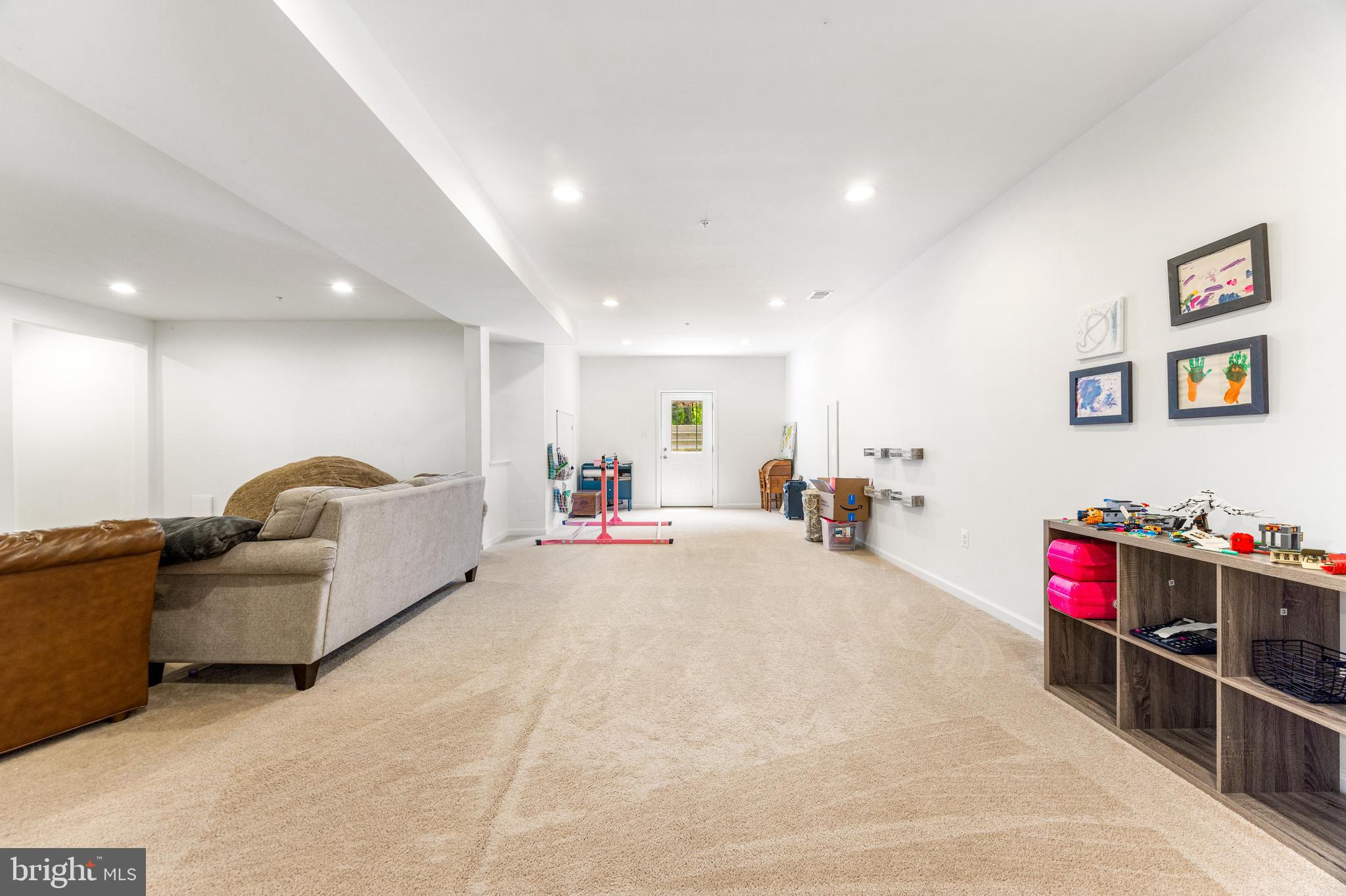 TALLYN RIDGE - Residential